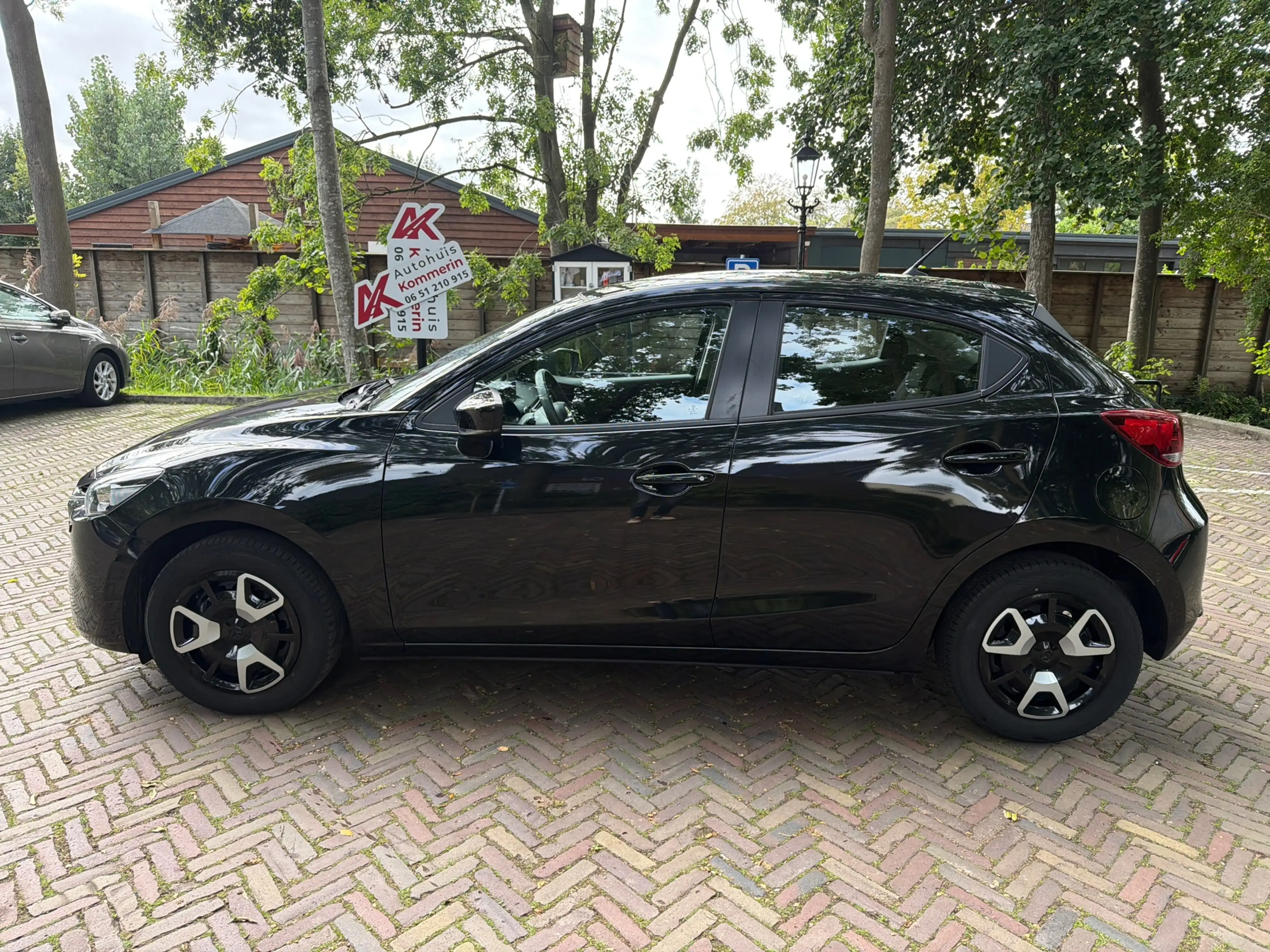 Mazda 2 1.5 e-SkyActiv-G 90 Centre-Line. goedkoopste met d — photo 6