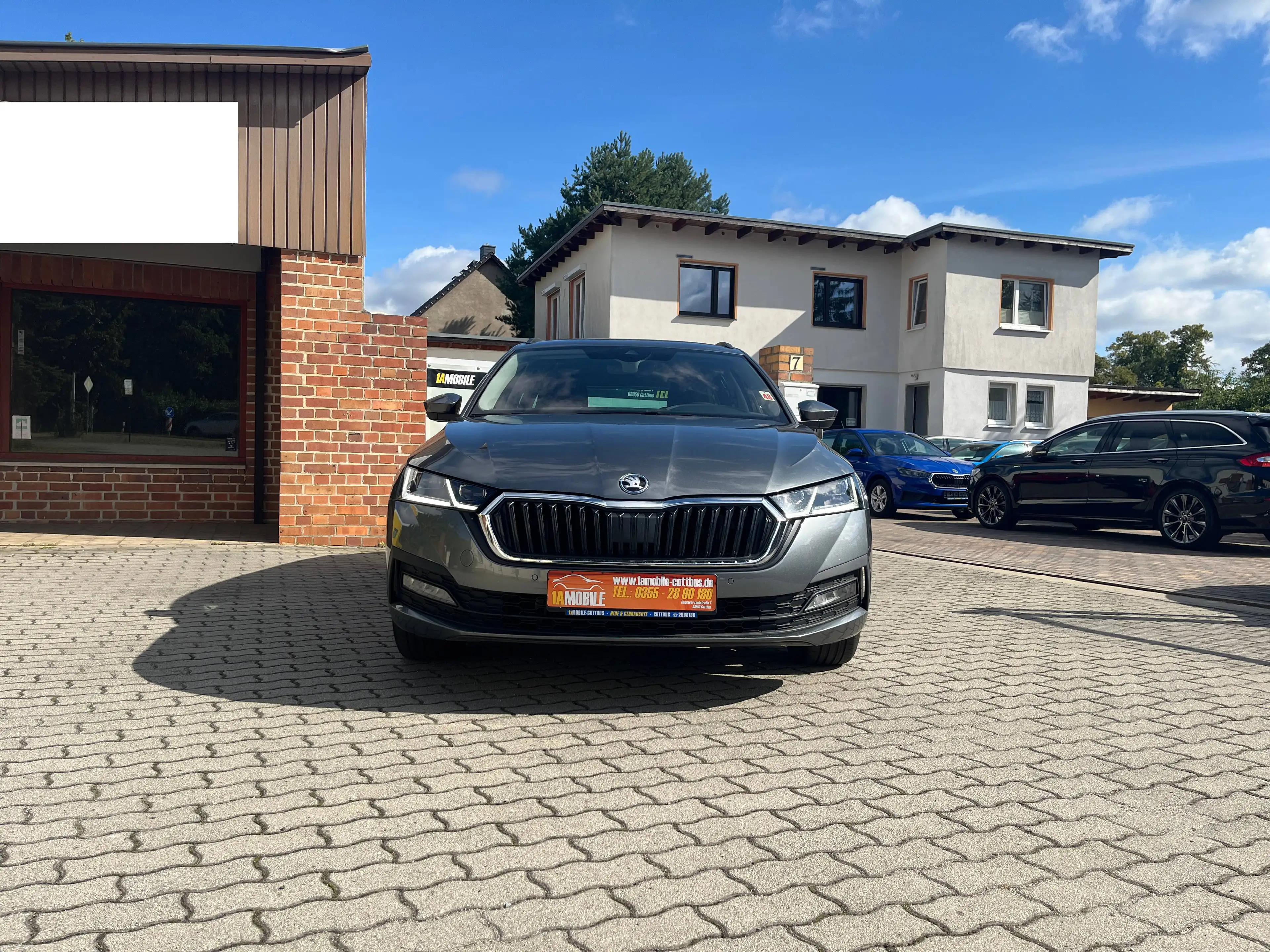 Skoda Octavia Kamera - Sitzh. - AHK - LED — photo 9