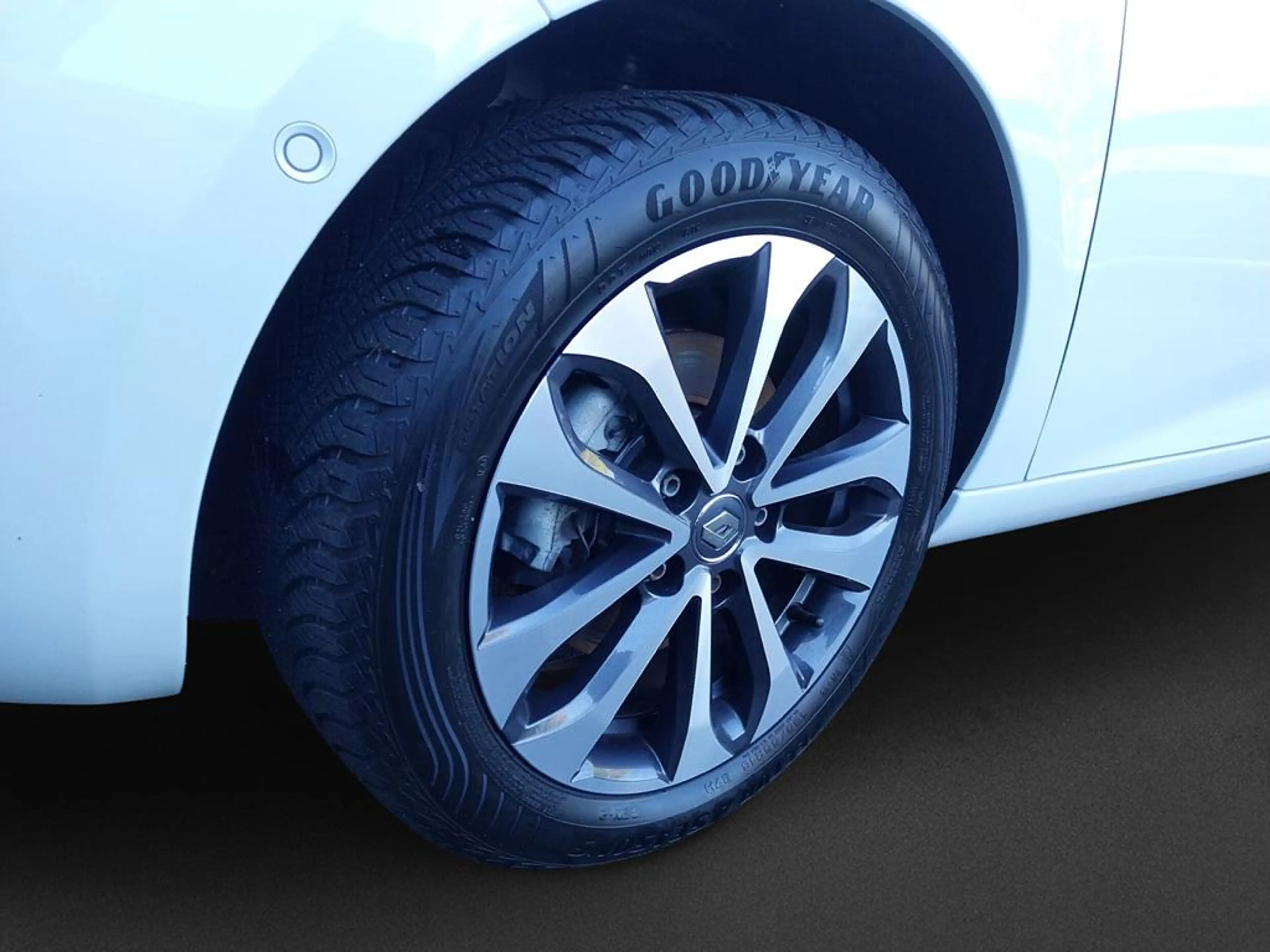 Renault ZOE Zoe Intens R135 — photo 11