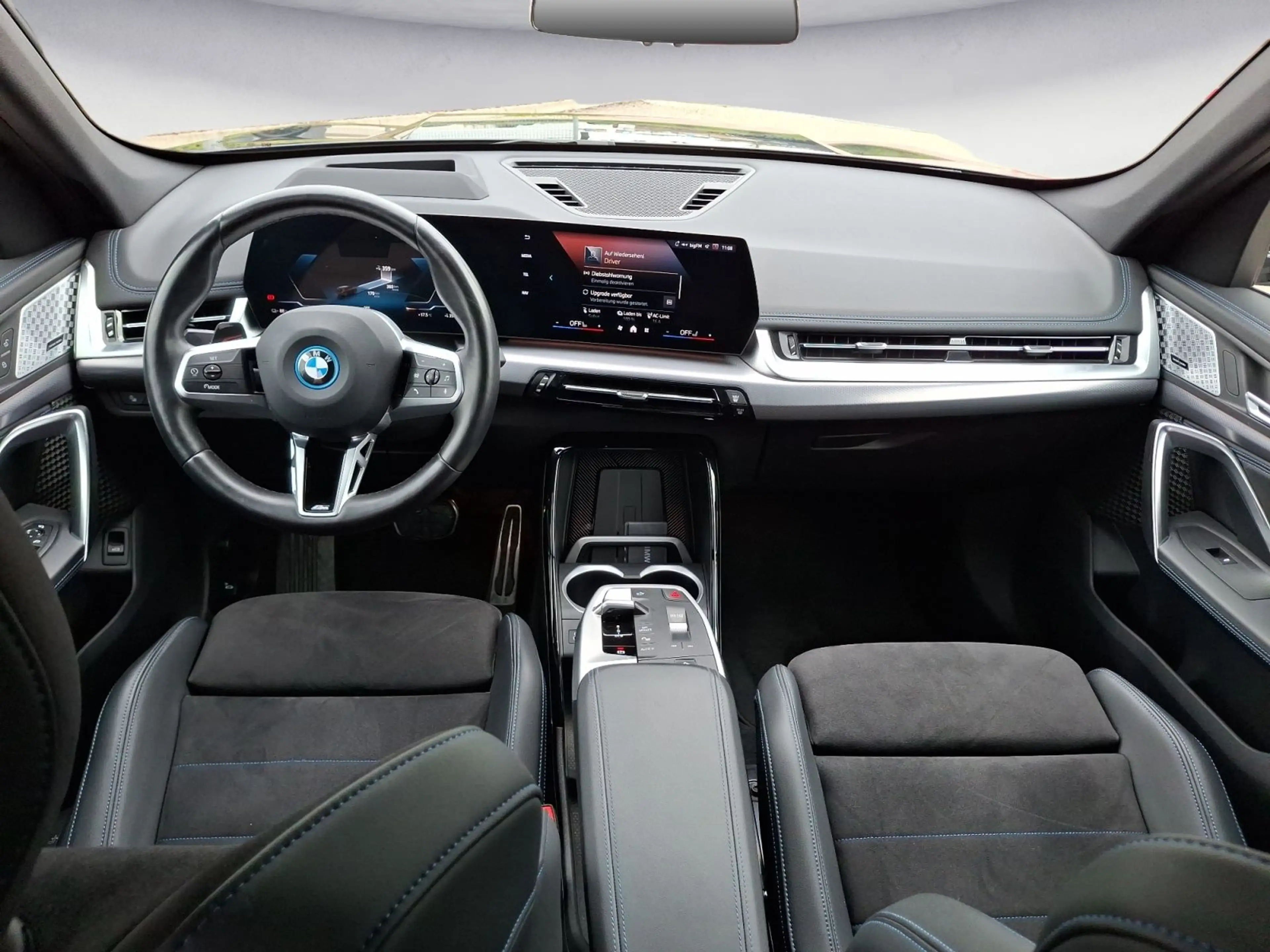 BMW iX1 xDrive30 *MSportPro*Shadow*Navi*Kamera*AHK*H — photo 15