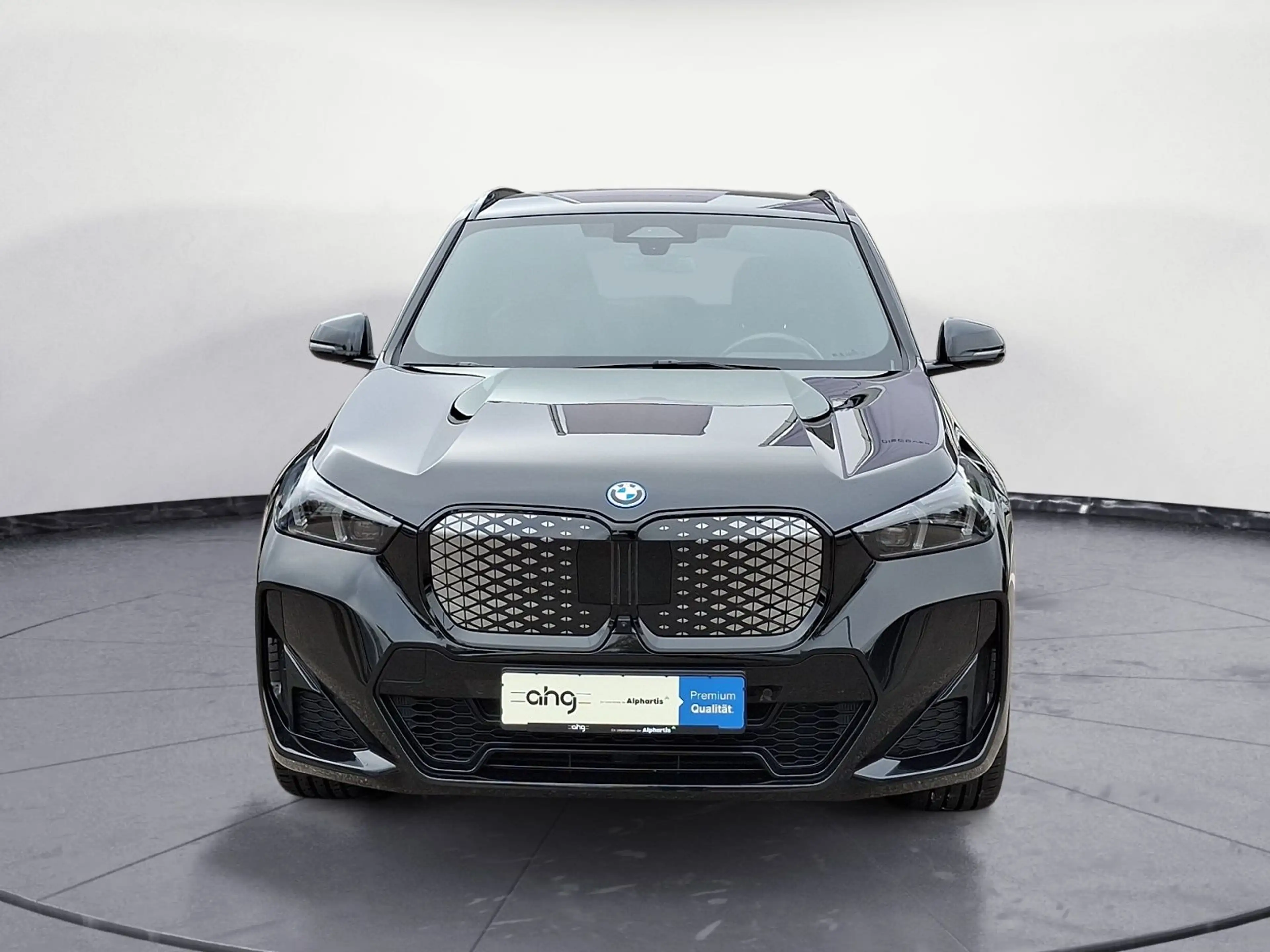 BMW iX1 xDrive30 *MSportPro*Shadow*Navi*Kamera*AHK*H — photo 11