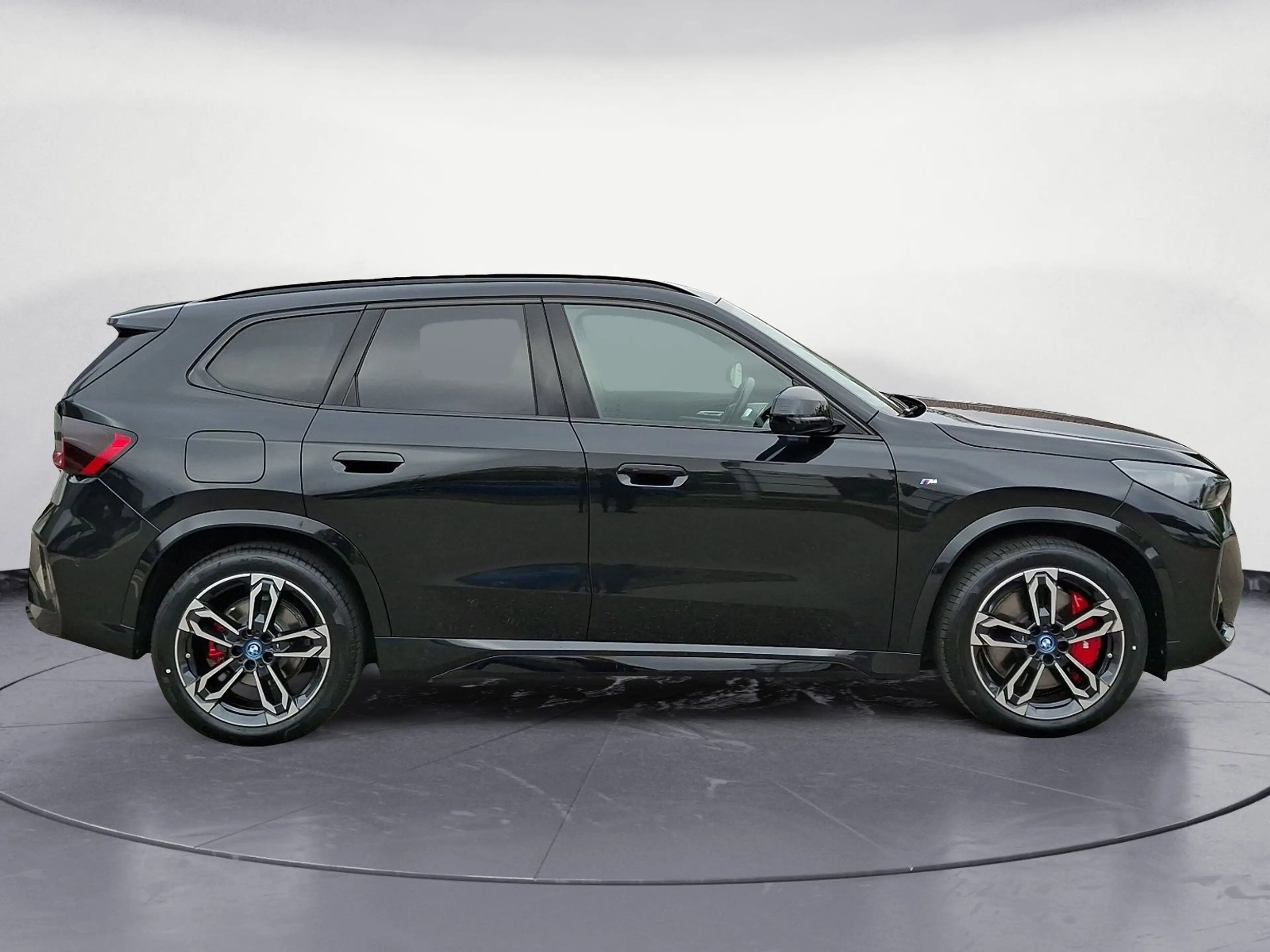 BMW iX1 xDrive30 *MSportPro*Shadow*Navi*Kamera*AHK*H — photo 8