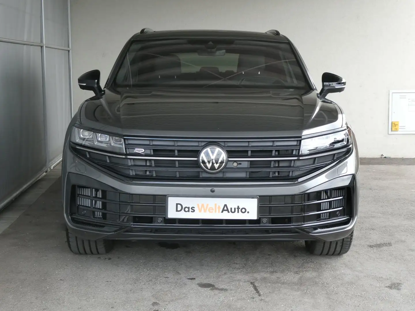 Volkswagen Touareg R eHybrid TSI 4MOTION Grau - 2