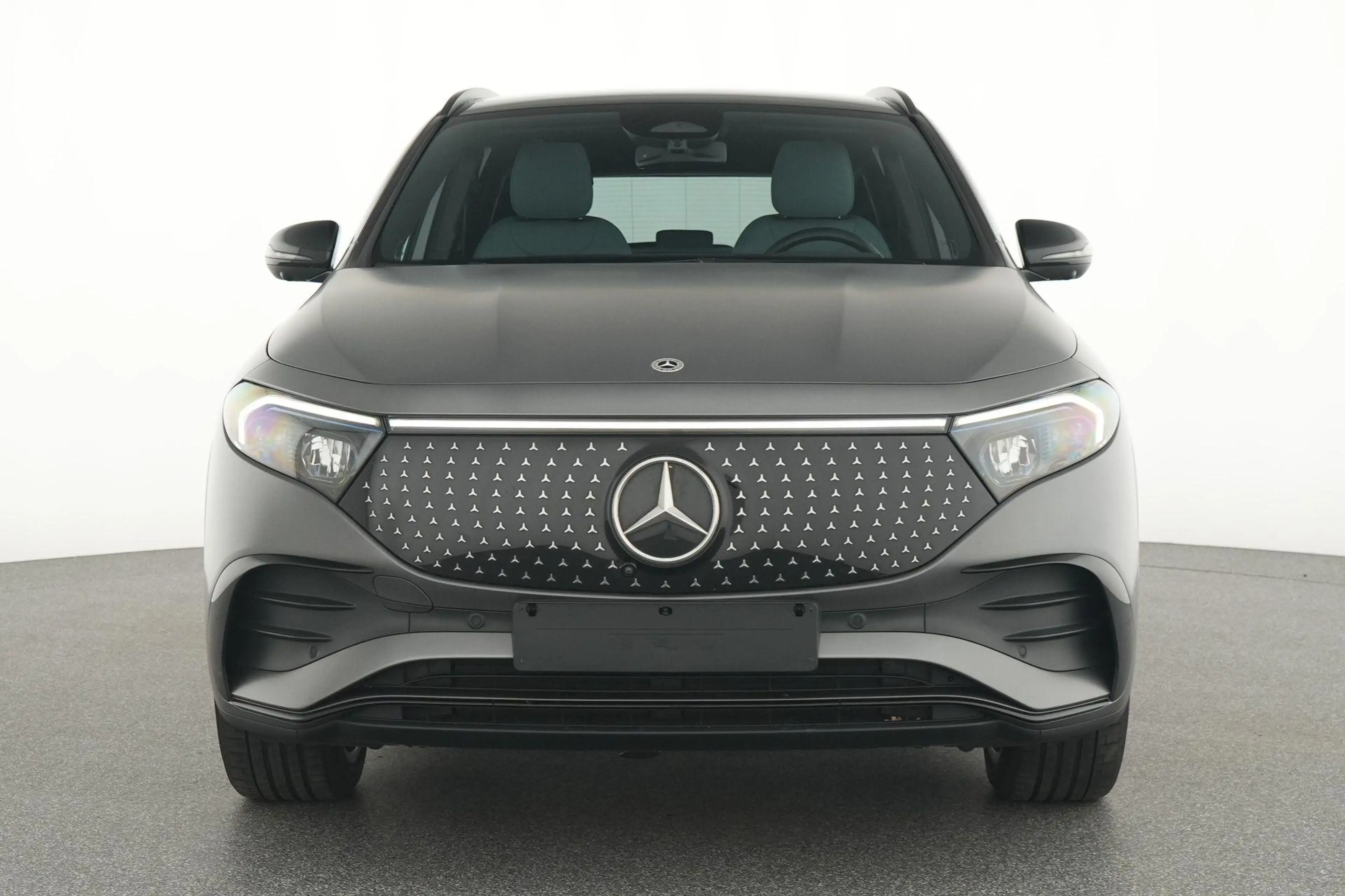 Mercedes-Benz EQA 250 250+ AMG Line - Pack Premium Plus — photo 6