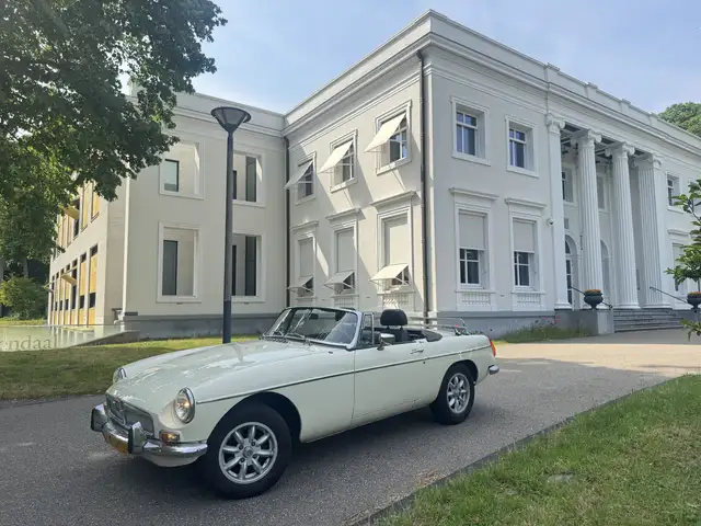 MG B 1.8 CABRIO, PROFESSIONEEL GERESTAUREERD