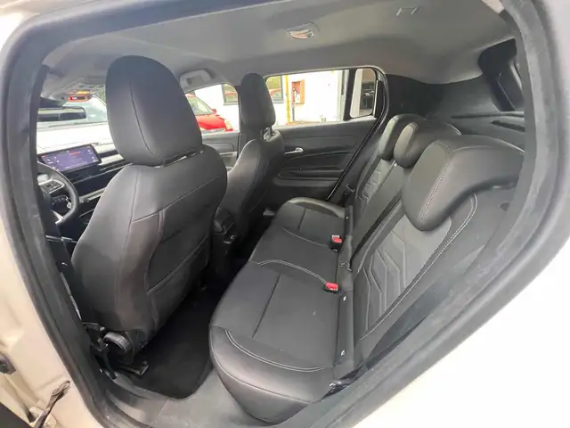 Jeep Avenger view 10