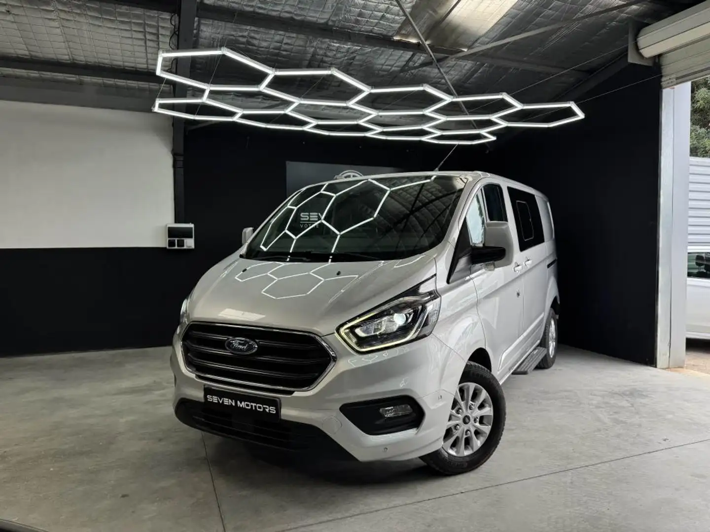 Ford Transit Custom 2.0 TDCi 170CV LIMITED L1H1 6 PLACES Gris - 1