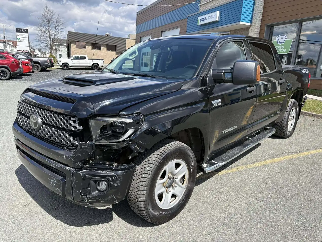 Toyota Tundra снимка Toyota Tundra