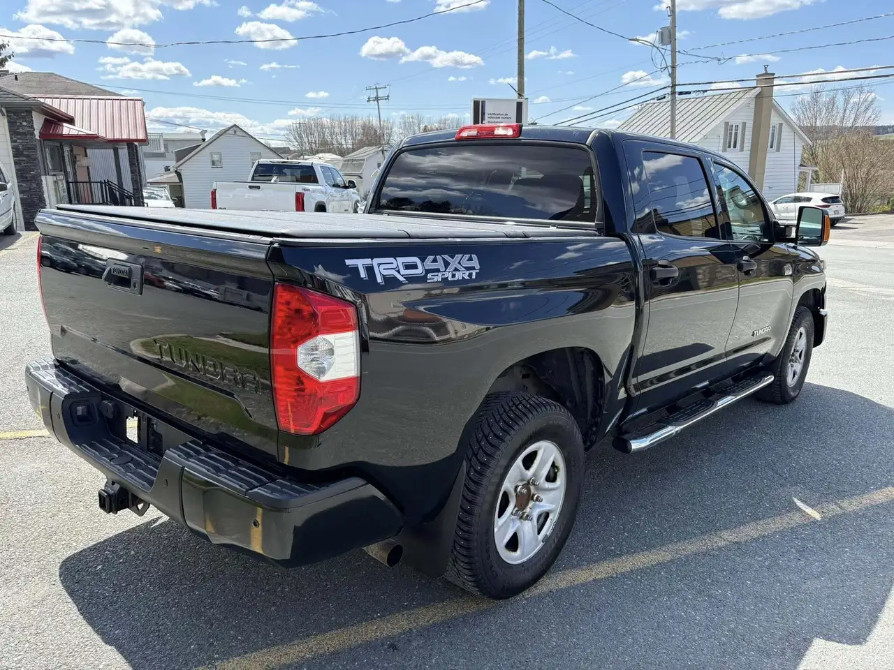 Toyota Tundra снимка Toyota Tundra