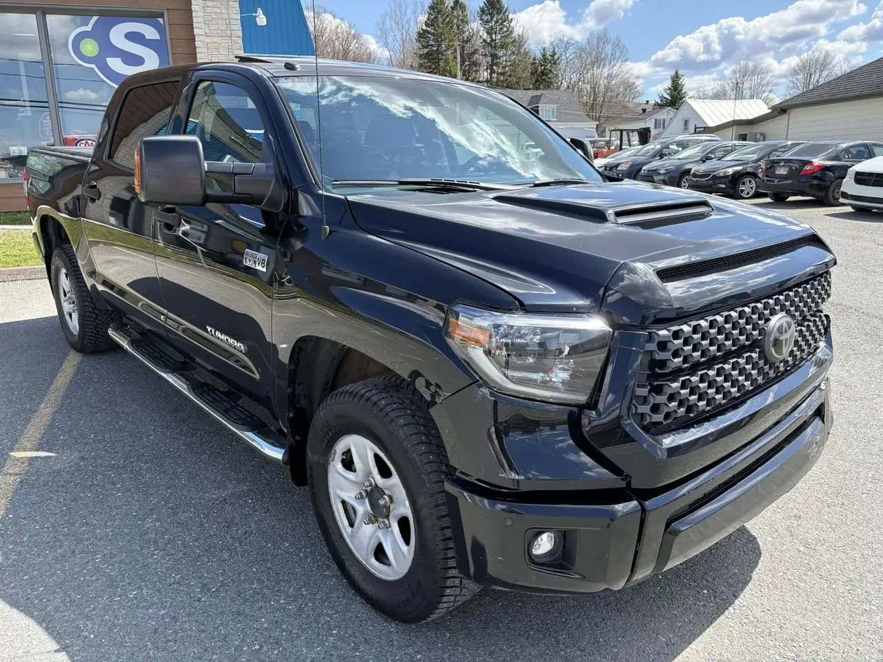 Toyota Tundra снимка Toyota Tundra