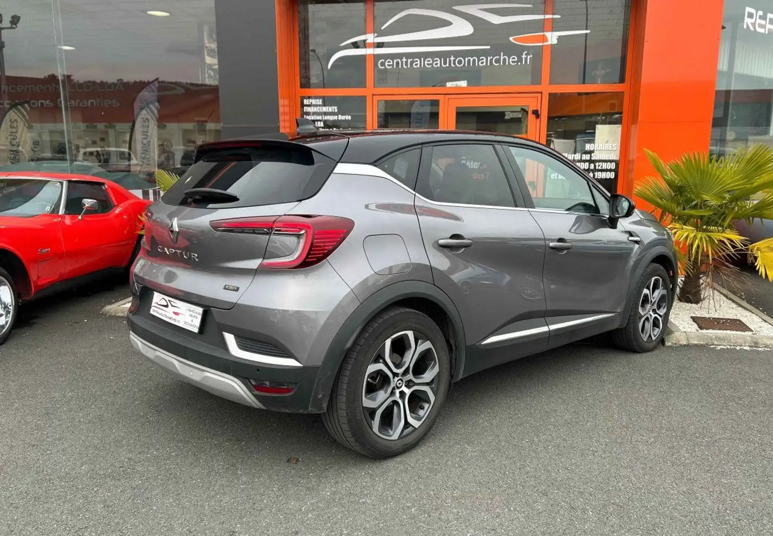 Renault Captur E-Tech full hybrid 145 Techno Gri - 2