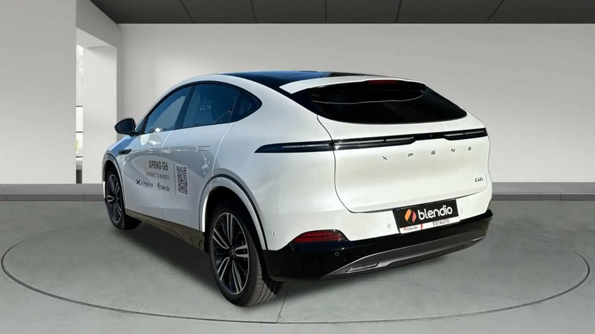 Xpeng G6 BEV 66KWH RWD STANDARD RANGE 258CV 5P Білий - 2
