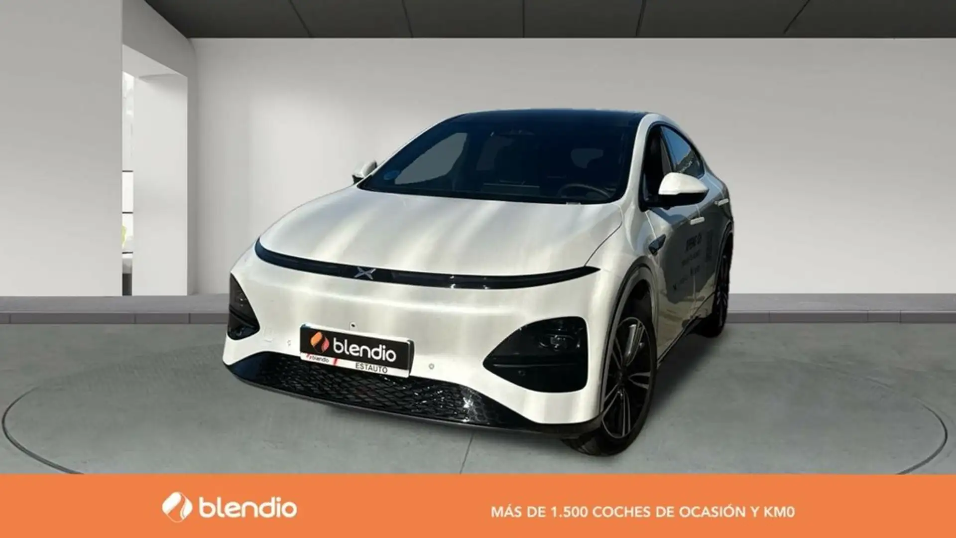 Xpeng G6 BEV 66KWH RWD STANDARD RANGE 258CV 5P Білий - 1