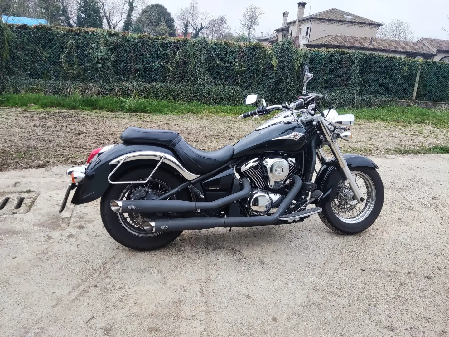 Kawasaki VN 900 Negro - 1