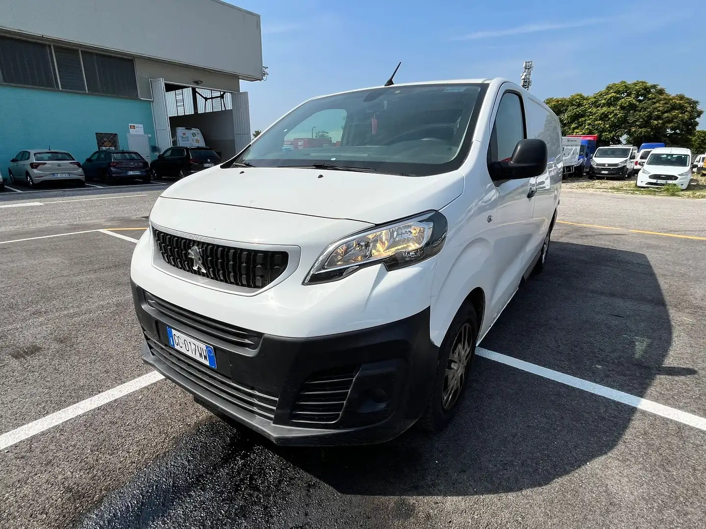 Peugeot Expert 1.5 BlueHDi 100 S&S Premium Long S TG :GC017WW Bianco - 2