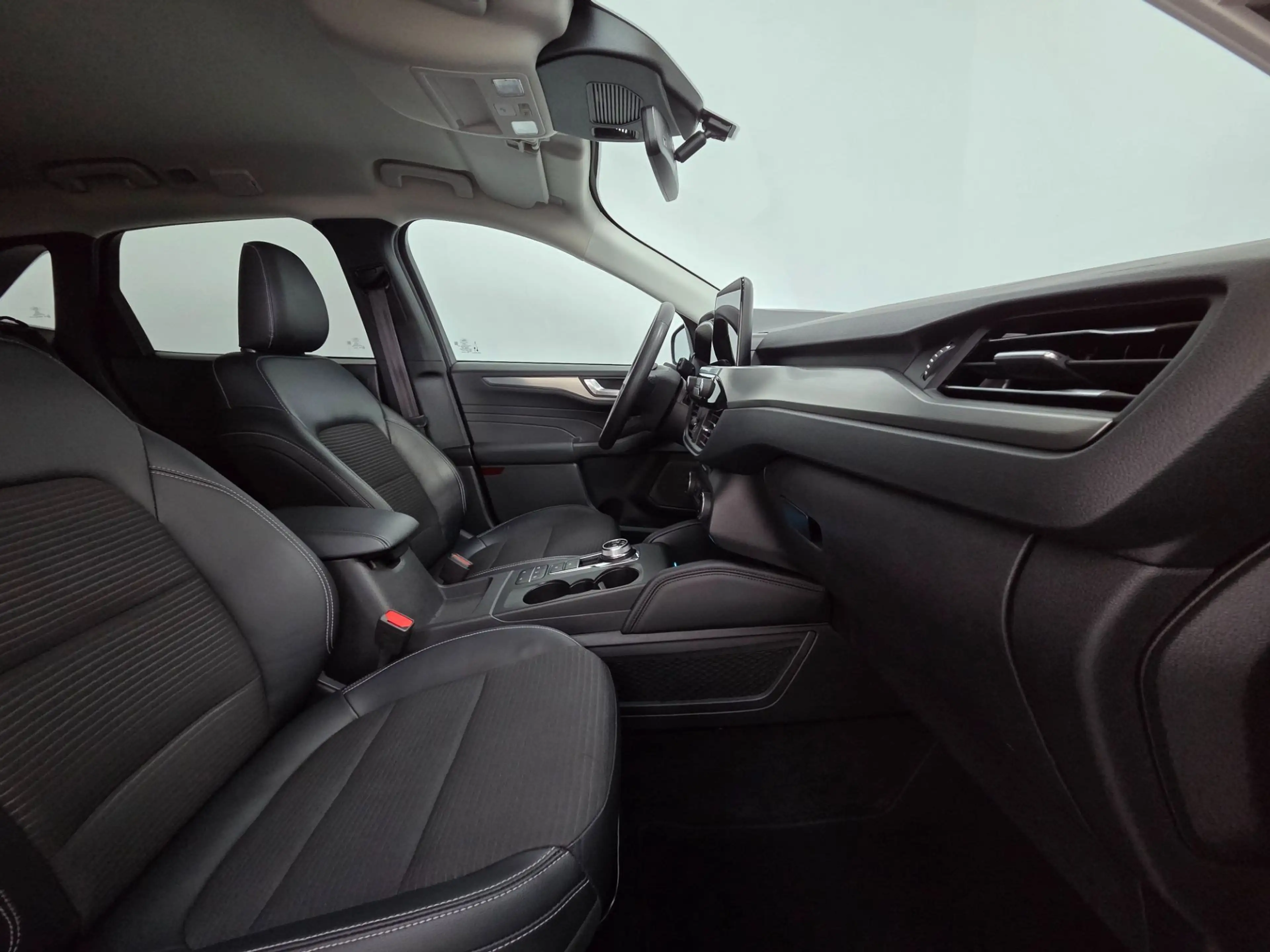 Ford Kuga 1,5 EcoBlue Titanium X Aut. AHK B&O LED Head-Up — photo 14