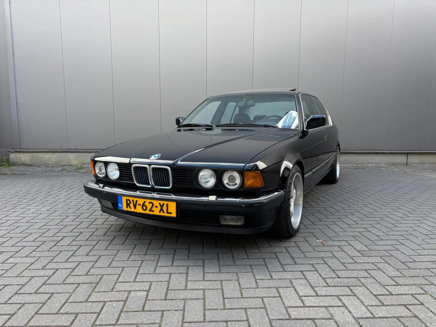 BMW 735 7-serie 735i Zwart - 1