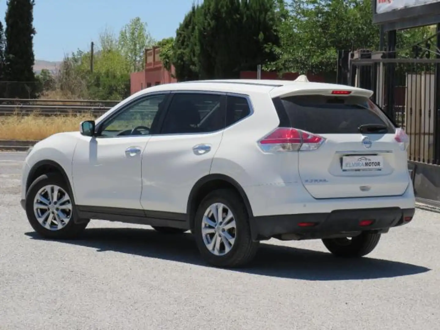 Nissan X-Trail 1.6 dCi Acenta 4x2 Blanc - 1