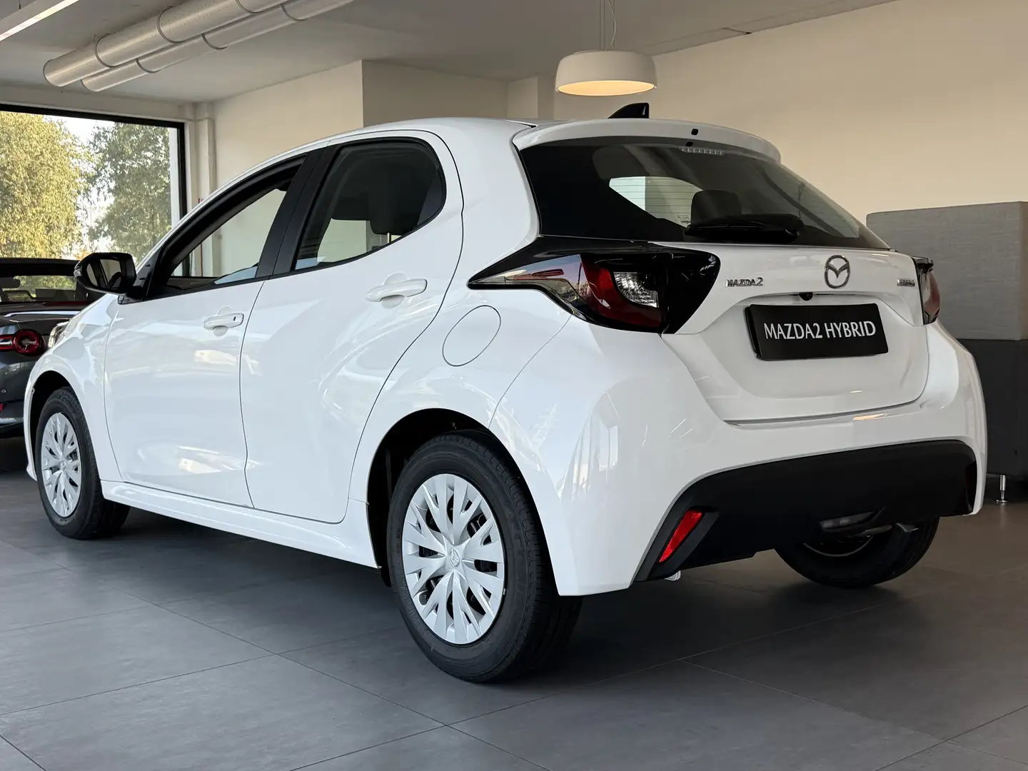 Mazda 2 Mazda2 Hybrid 1.5L VVT-i 116 CVT FWD Prime-Line Weiß - 1