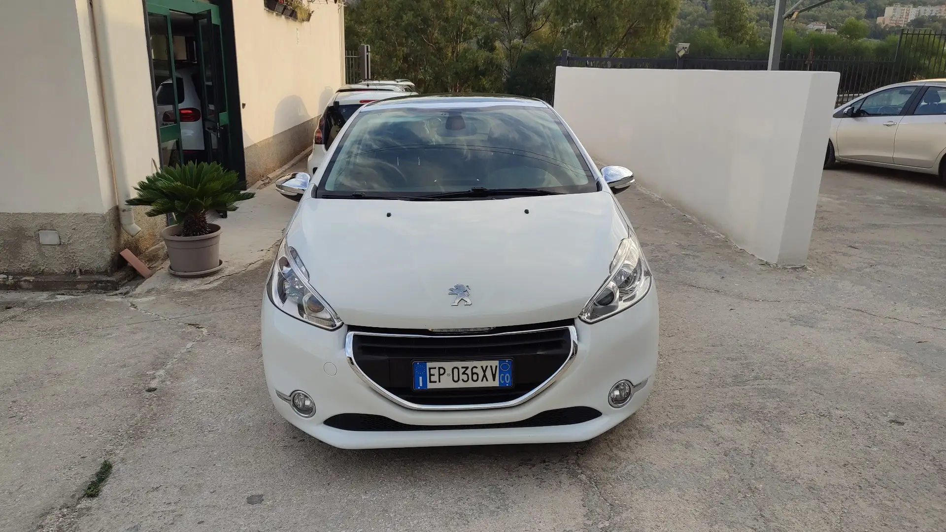Peugeot 208 TETTO PANORAMICO - 2