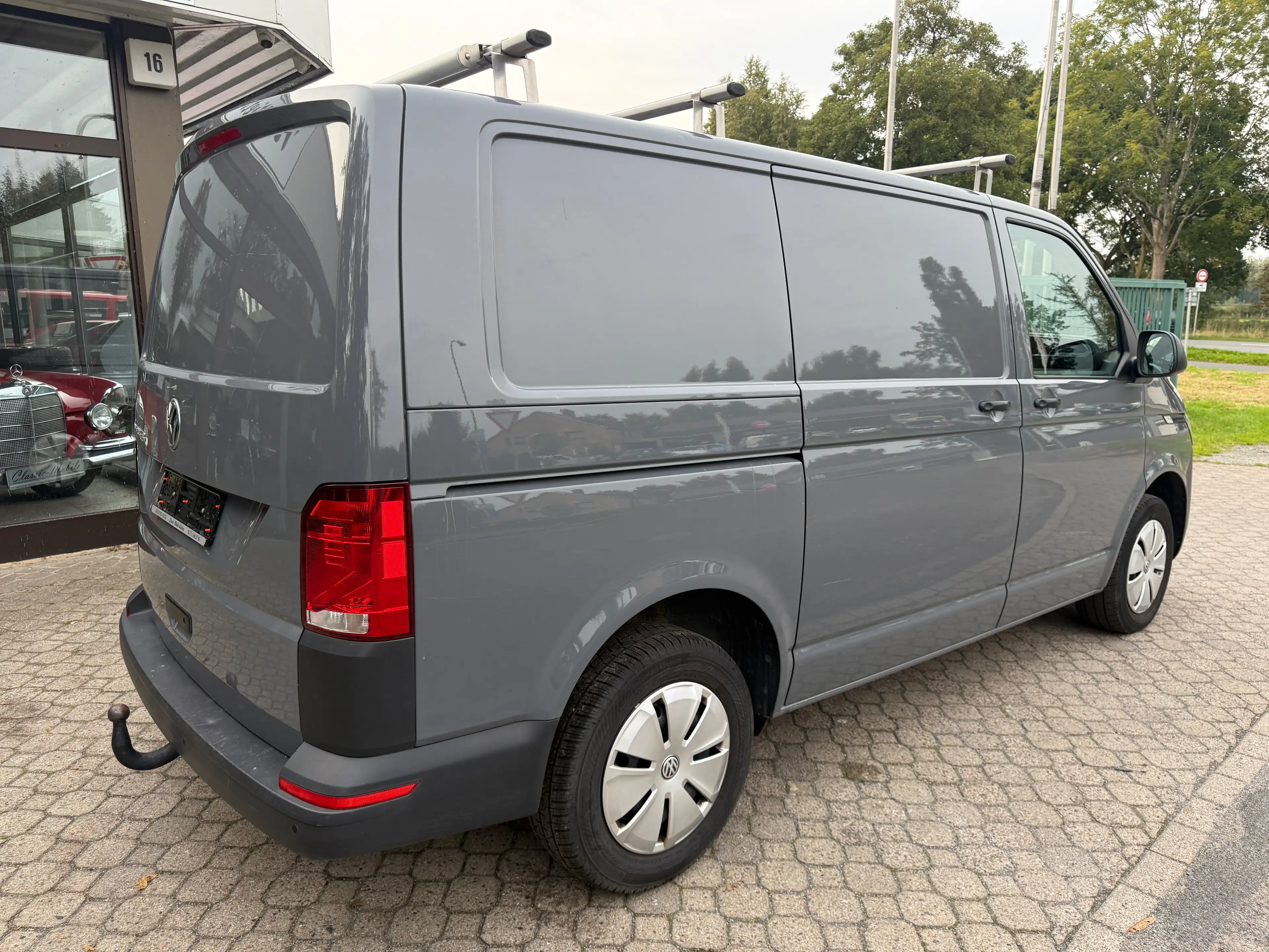 Volkswagen T6.1 Transporter 2.0 TDI Kasten EcoProfi *nur 44 TKM*1.Hand*Kamera*Klima*PDC*AHK* — photo 5