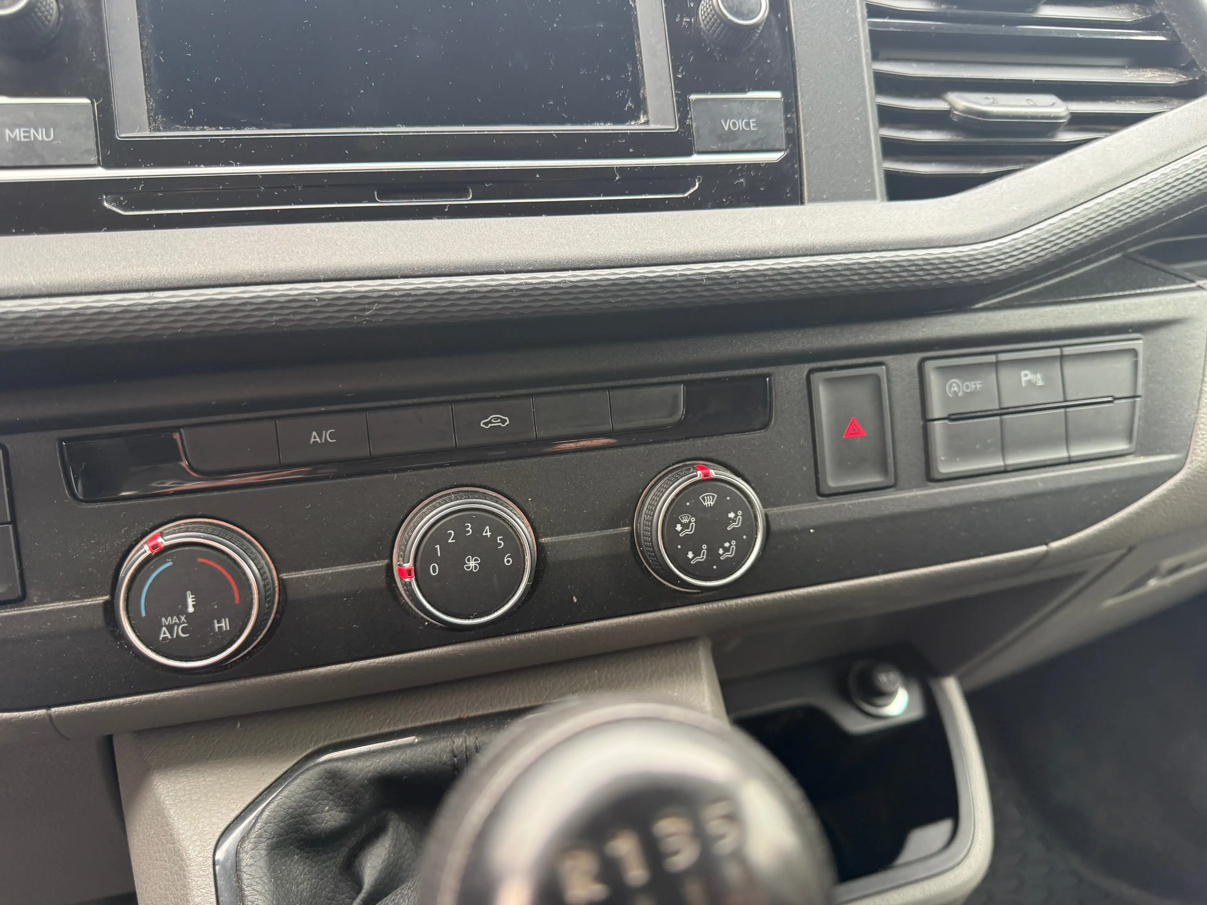 Volkswagen T6.1 Transporter 2.0 TDI Kasten EcoProfi *nur 44 TKM*1.Hand*Kamera*Klima*PDC*AHK* — photo 12