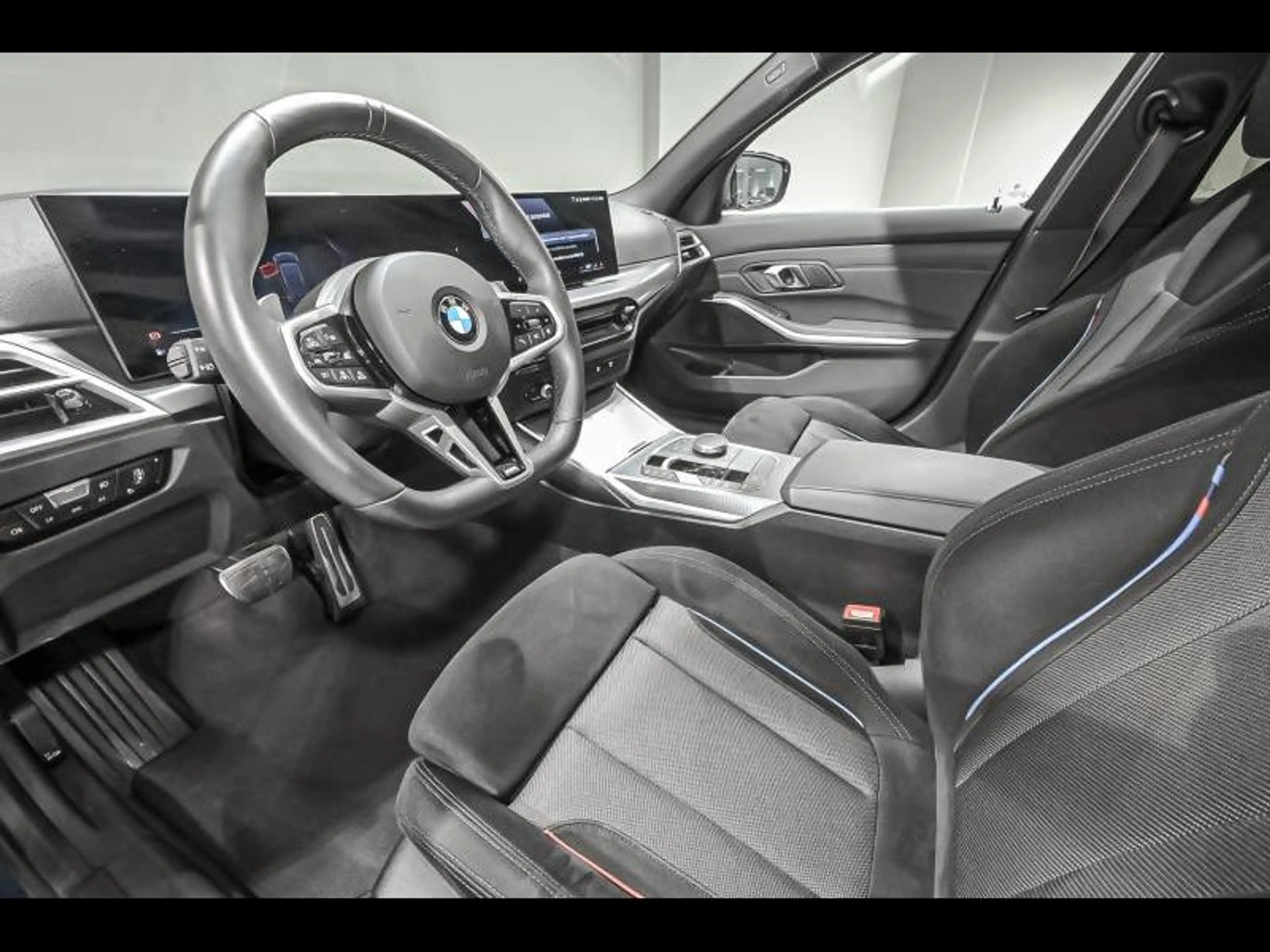 BMW 320 i Touring - MPACKPRO|DASS+|360CAM|HUD|COMFORT — photo 6