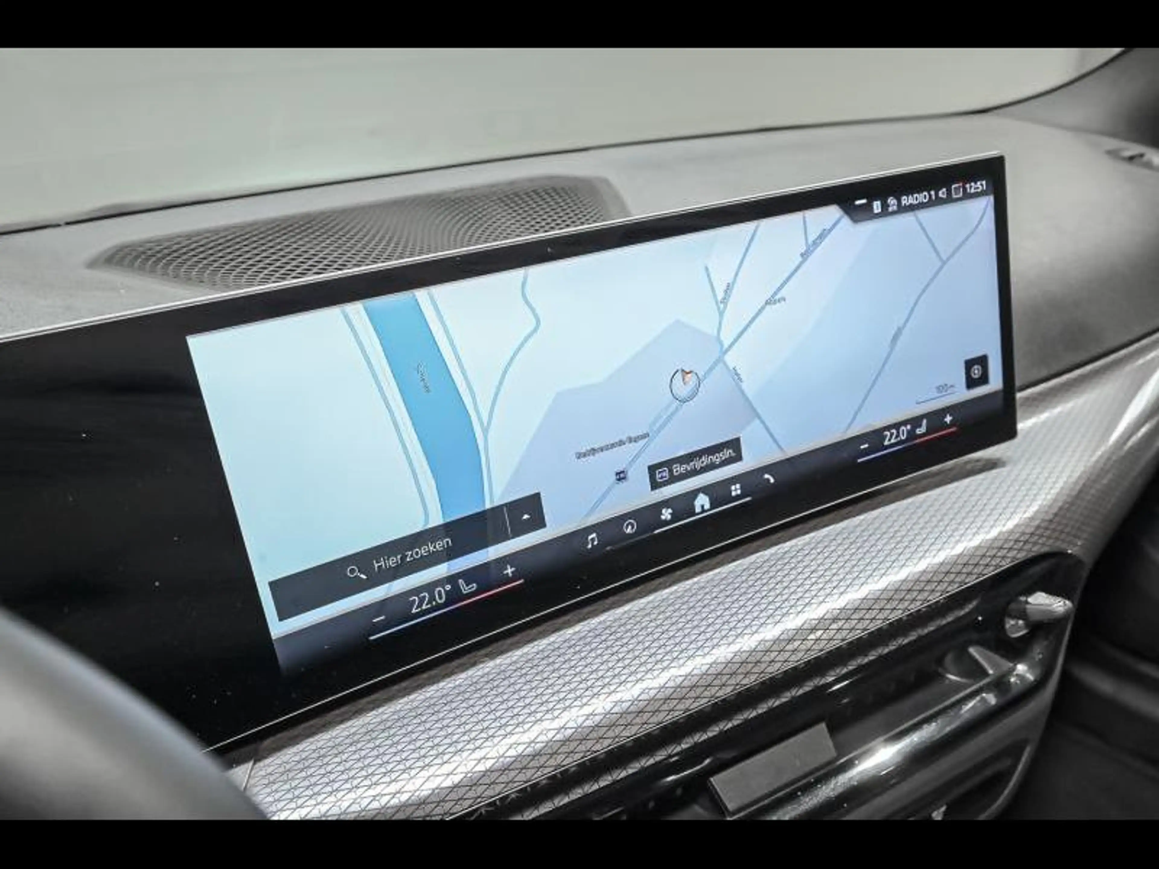 BMW 320 i Touring - MPACKPRO|DASS+|360CAM|HUD|COMFORT — photo 14