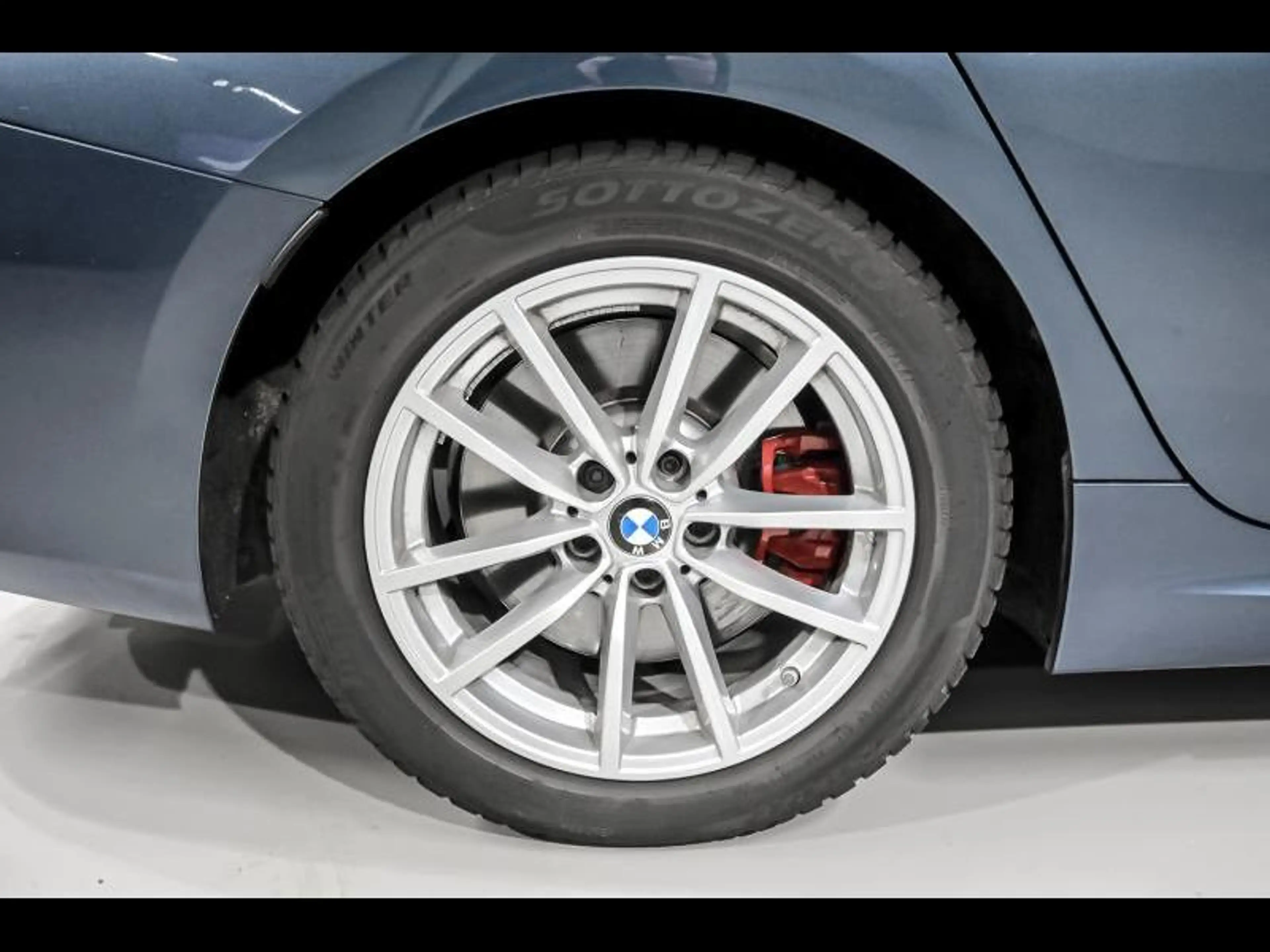 BMW 320 i Touring - MPACKPRO|DASS+|360CAM|HUD|COMFORT — photo 8