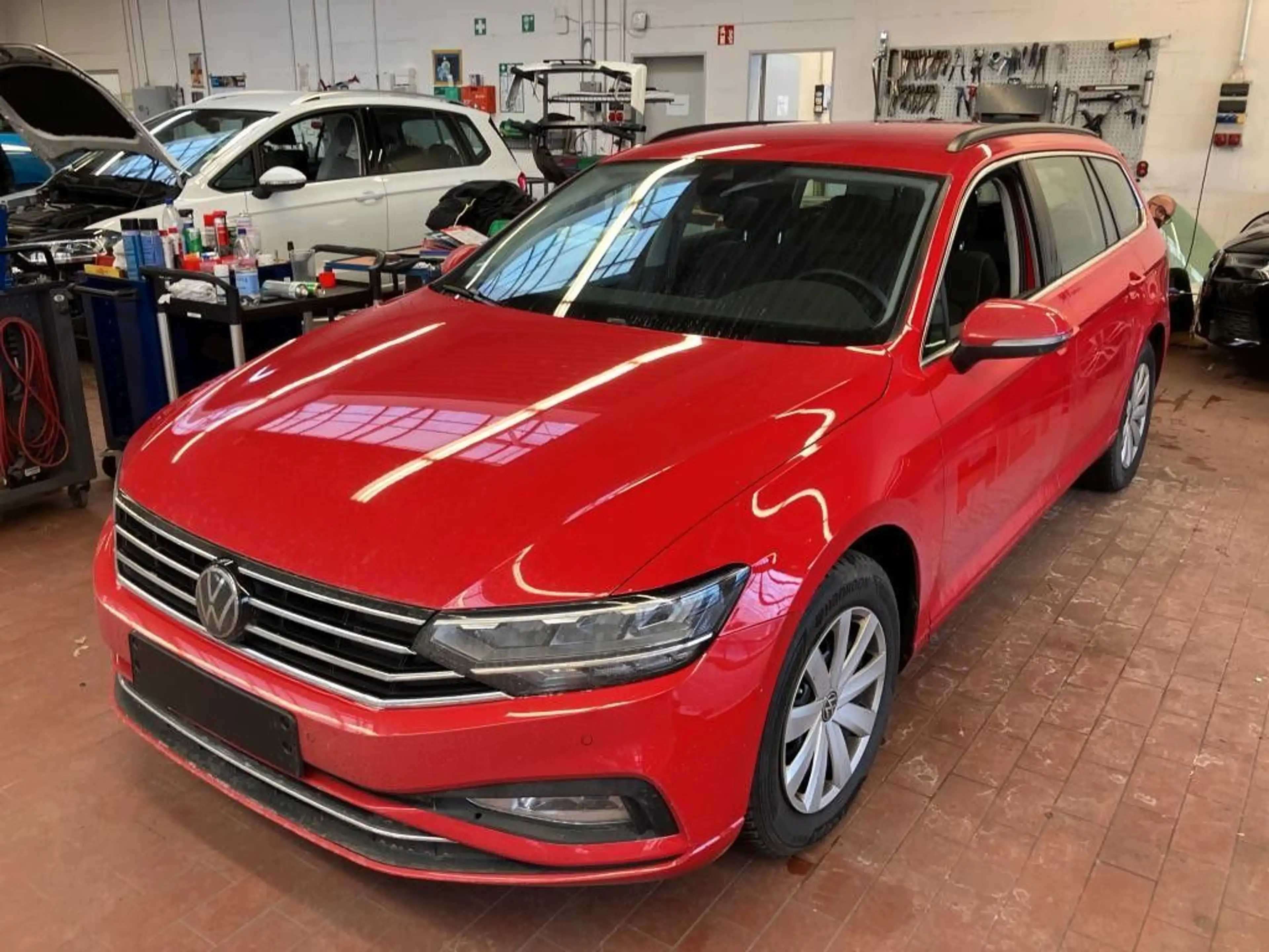 Volkswagen Passat Variant Business 2.0TDI DSG Navi SHZ LED