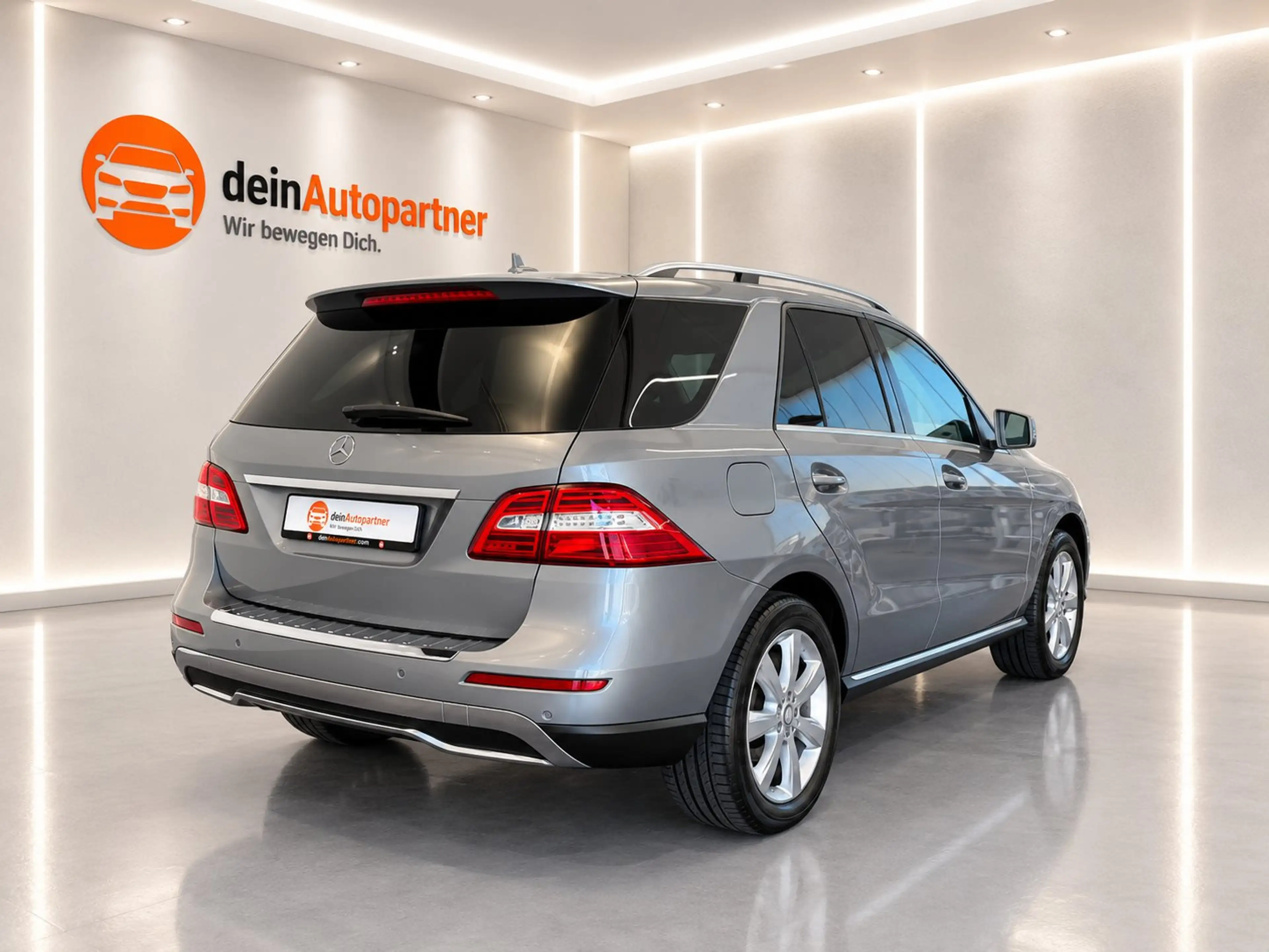 Mercedes-Benz ML 350 CDI AHK/Luft Fahrwerk/RFK/Pano D. — photo 5