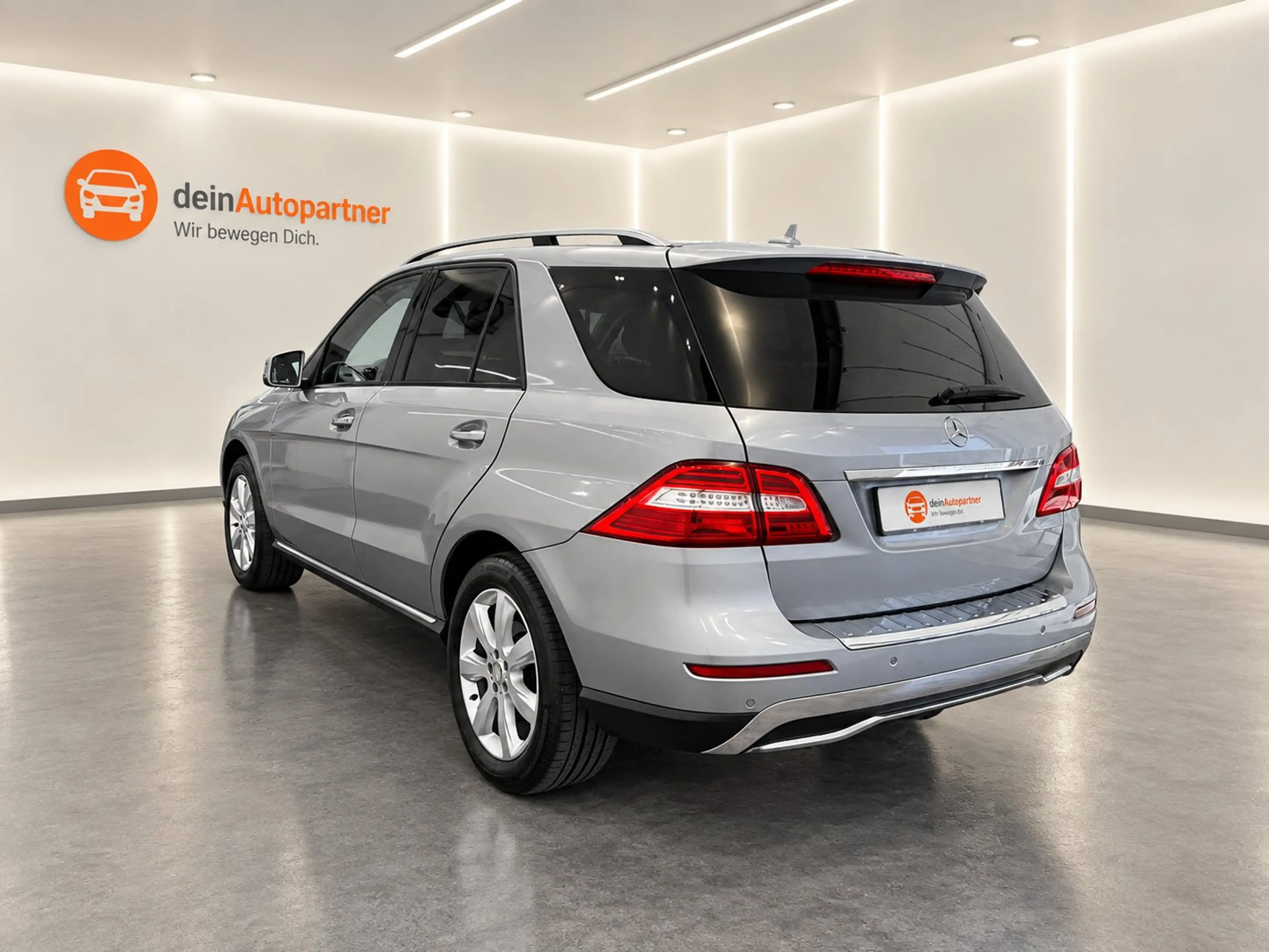Mercedes-Benz ML 350 CDI AHK/Luft Fahrwerk/RFK/Pano D. — photo 7