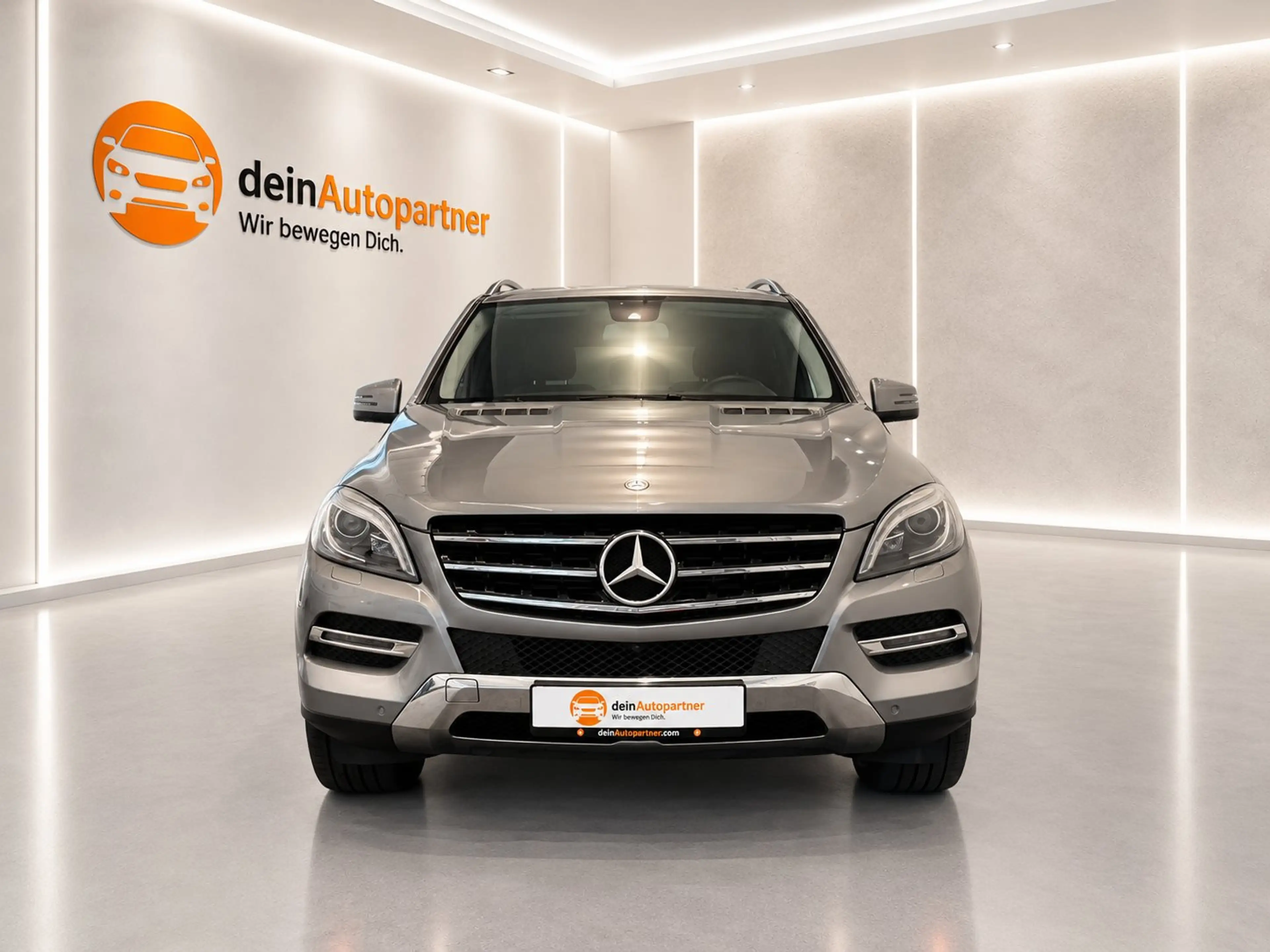 Mercedes-Benz ML 350 CDI AHK/Luft Fahrwerk/RFK/Pano D. — photo 2