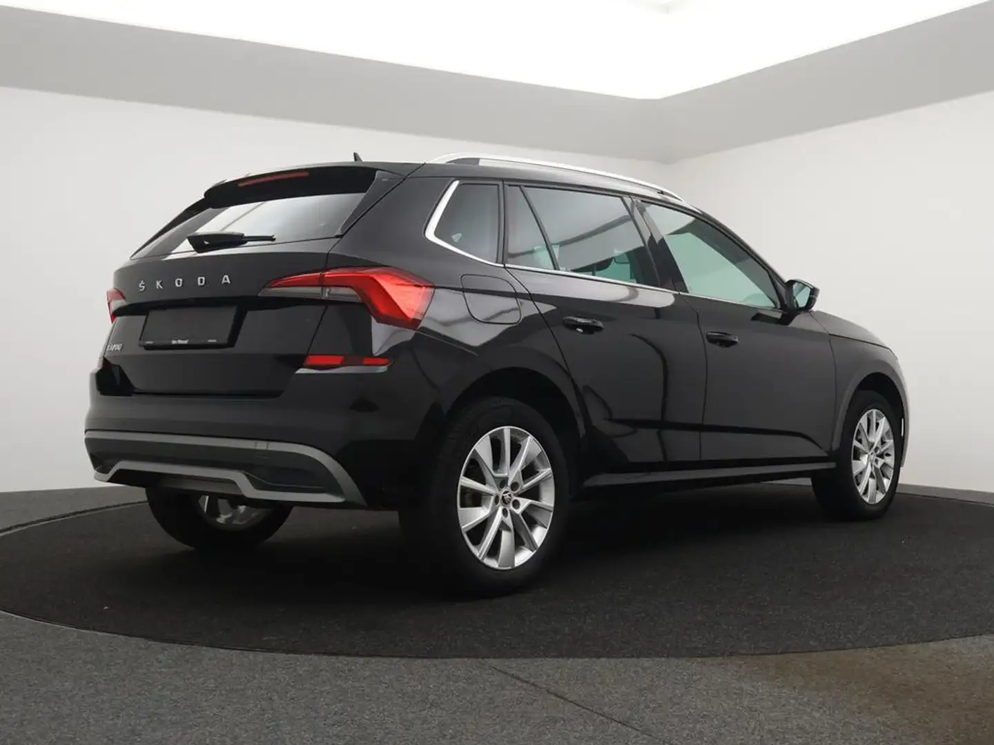 Skoda Kamiq Kamiq Ambition 1.0TSI 115PK *AUTOMAAT*NAVI*APP CONNECT*ZETELVERWARMING*CRUISE*PDC*DIGITAL DASHBOARD*... Schwarz - 2
