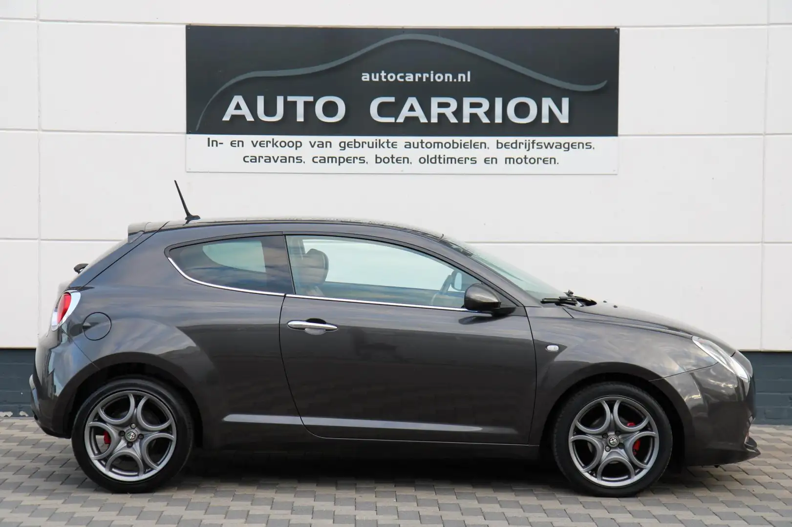 Alfa Romeo MiTo 0.9 TwinAir Exclusive Navi Leder Cruise NAP !! Gris - 2