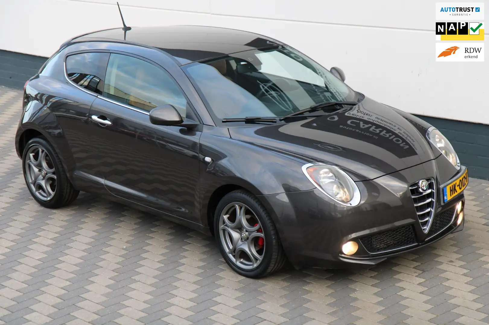 Alfa Romeo MiTo 0.9 TwinAir Exclusive Navi Leder Cruise NAP !! Gris - 1