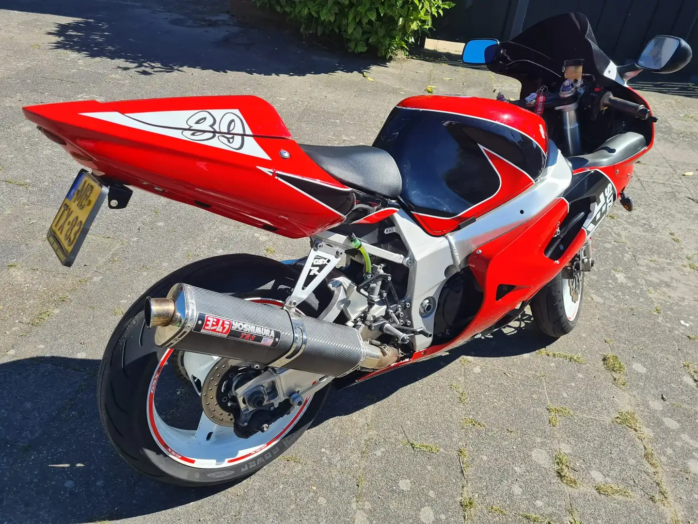 Suzuki GSX-R 750 Piros - 2