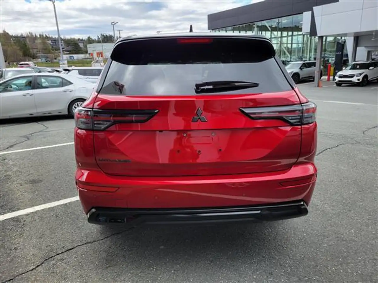 Mitsubishi Outlander снимка Mitsubishi Outlander