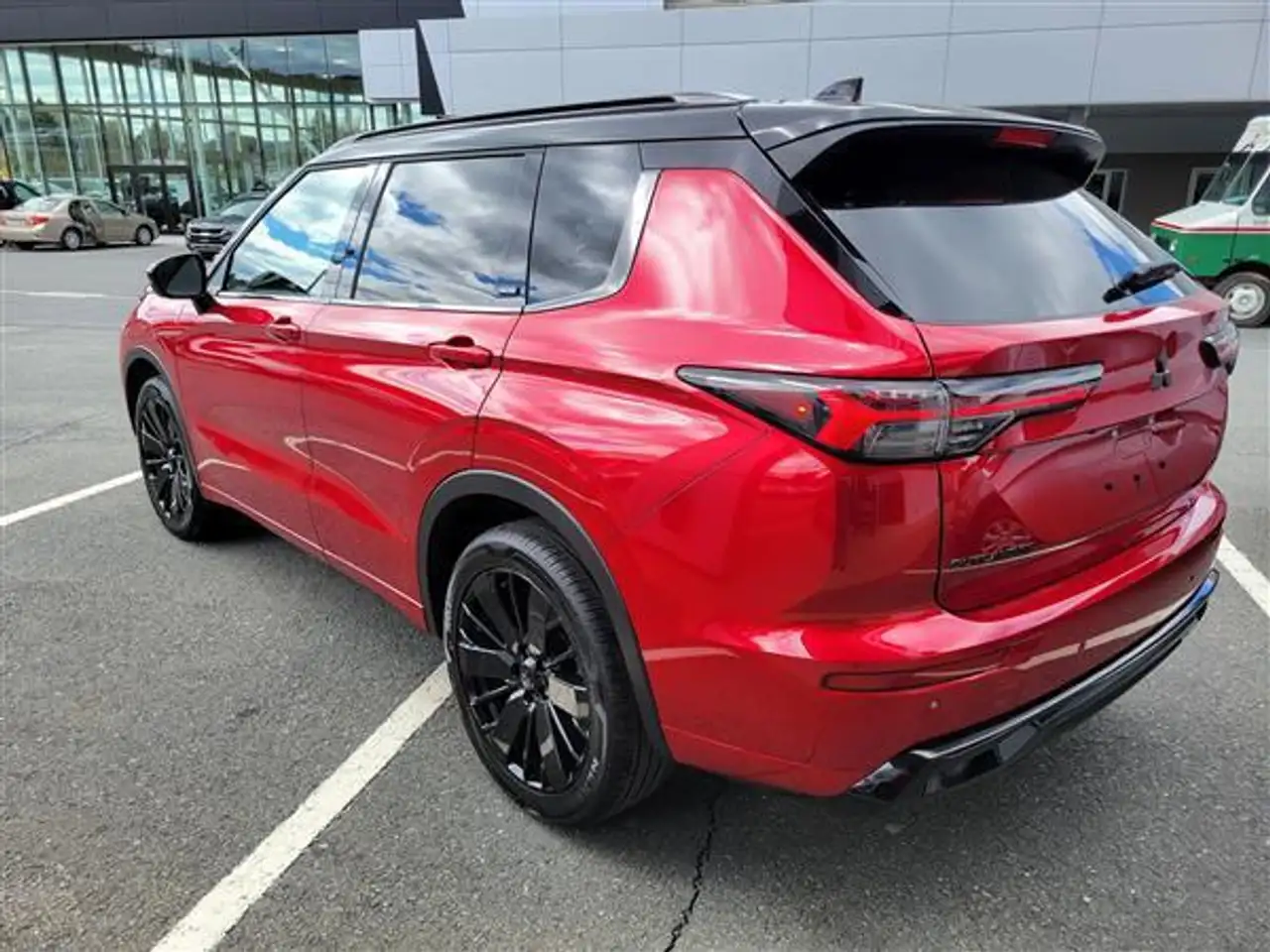 Mitsubishi Outlander снимка Mitsubishi Outlander