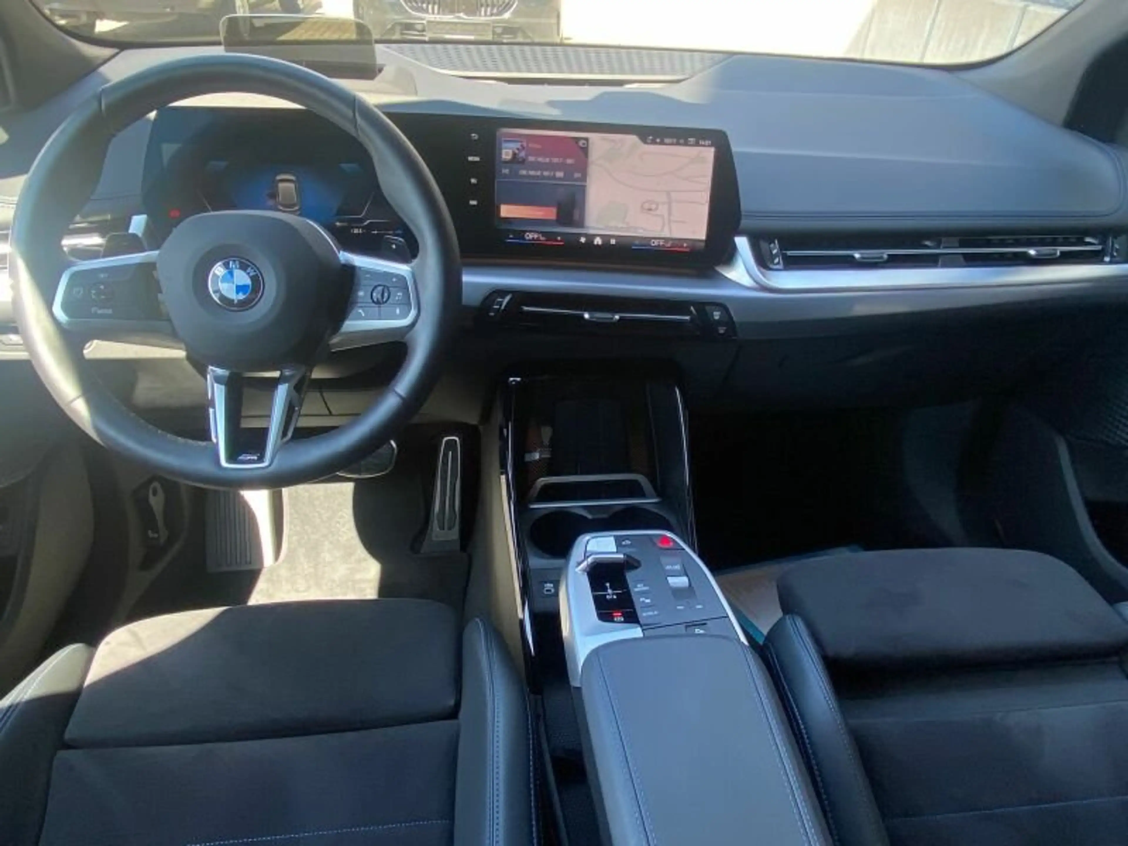 BMW 223 i xDrive M Sport LED+/360/HUD/K-ZUG/DriveAss+ — photo 9