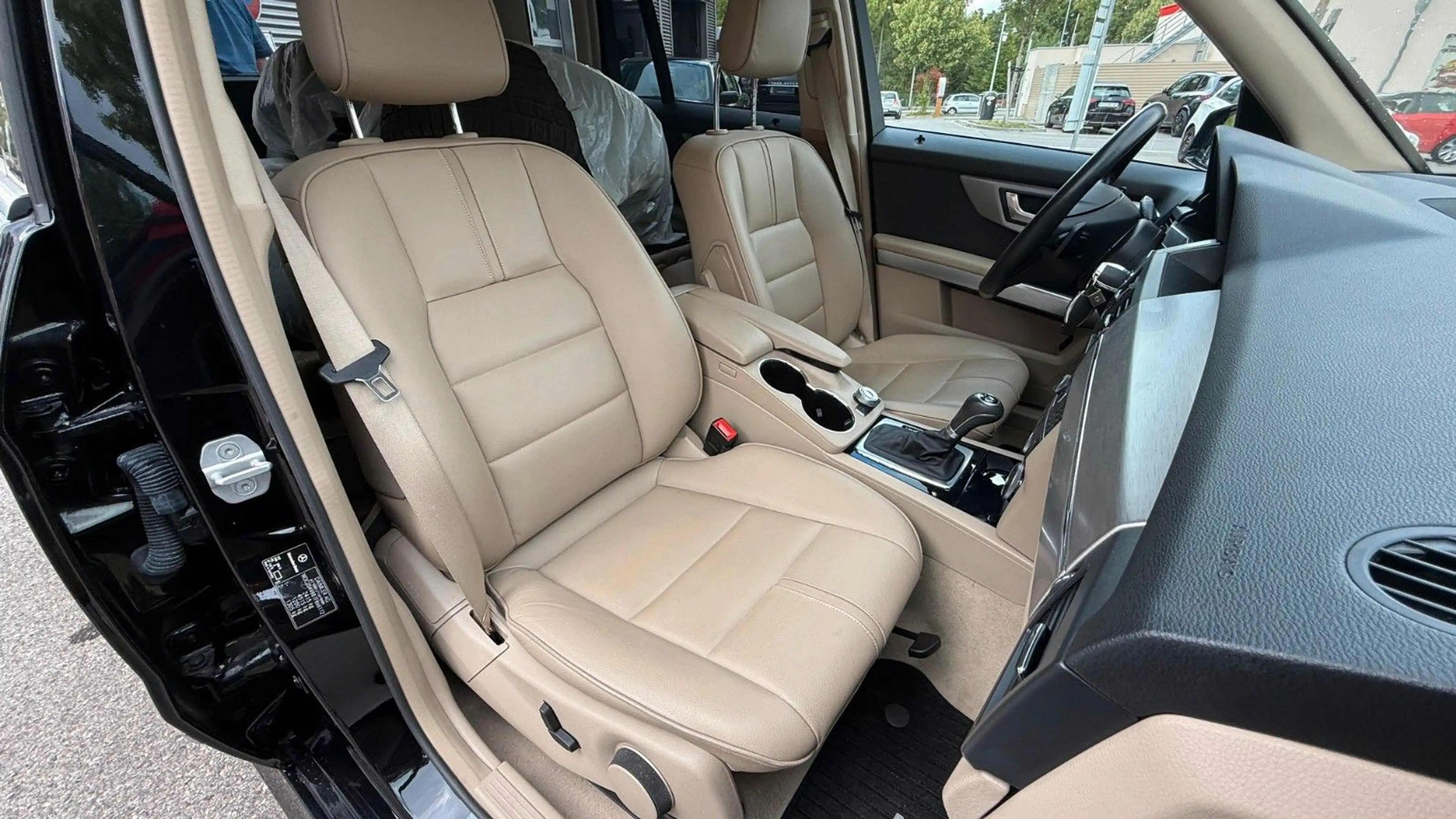 Mercedes-Benz GLK 350 4Matic/Navi/Pano/Kamera/AMG Paket — photo 12