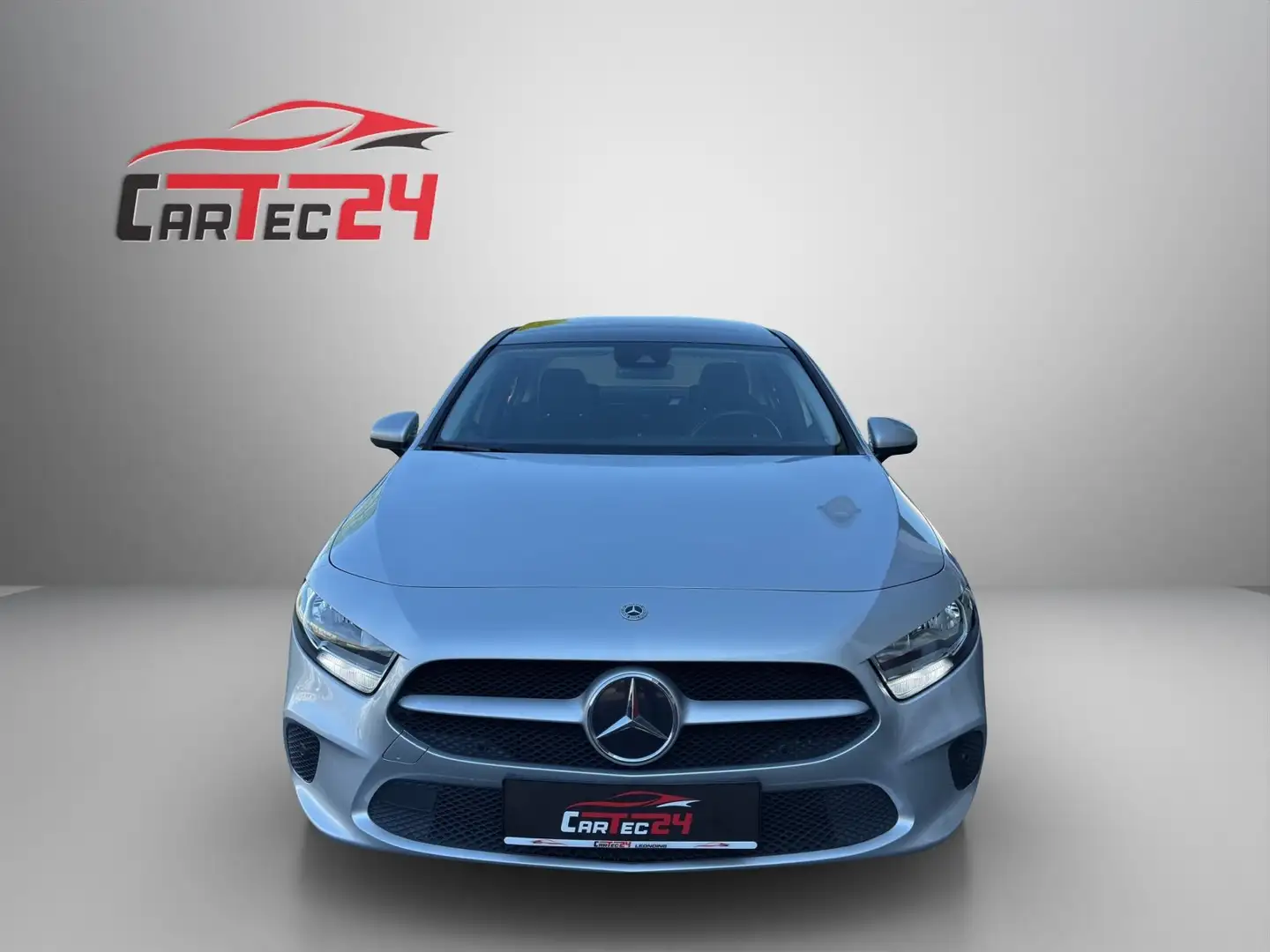 Mercedes-Benz A 200 d Limousine Aut. *PANO, AHK, WIDESCREEN, SHZ, TWA* Gris - 2