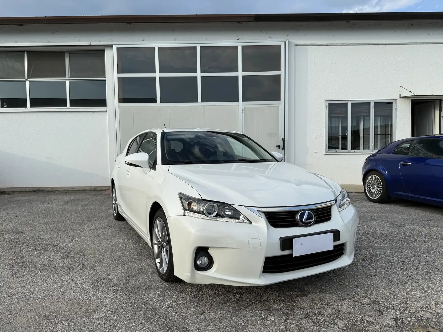 Lexus CT 200h 1.8 Executive cvt NAVI-TELECAMERA-PELLE Bianco - 2