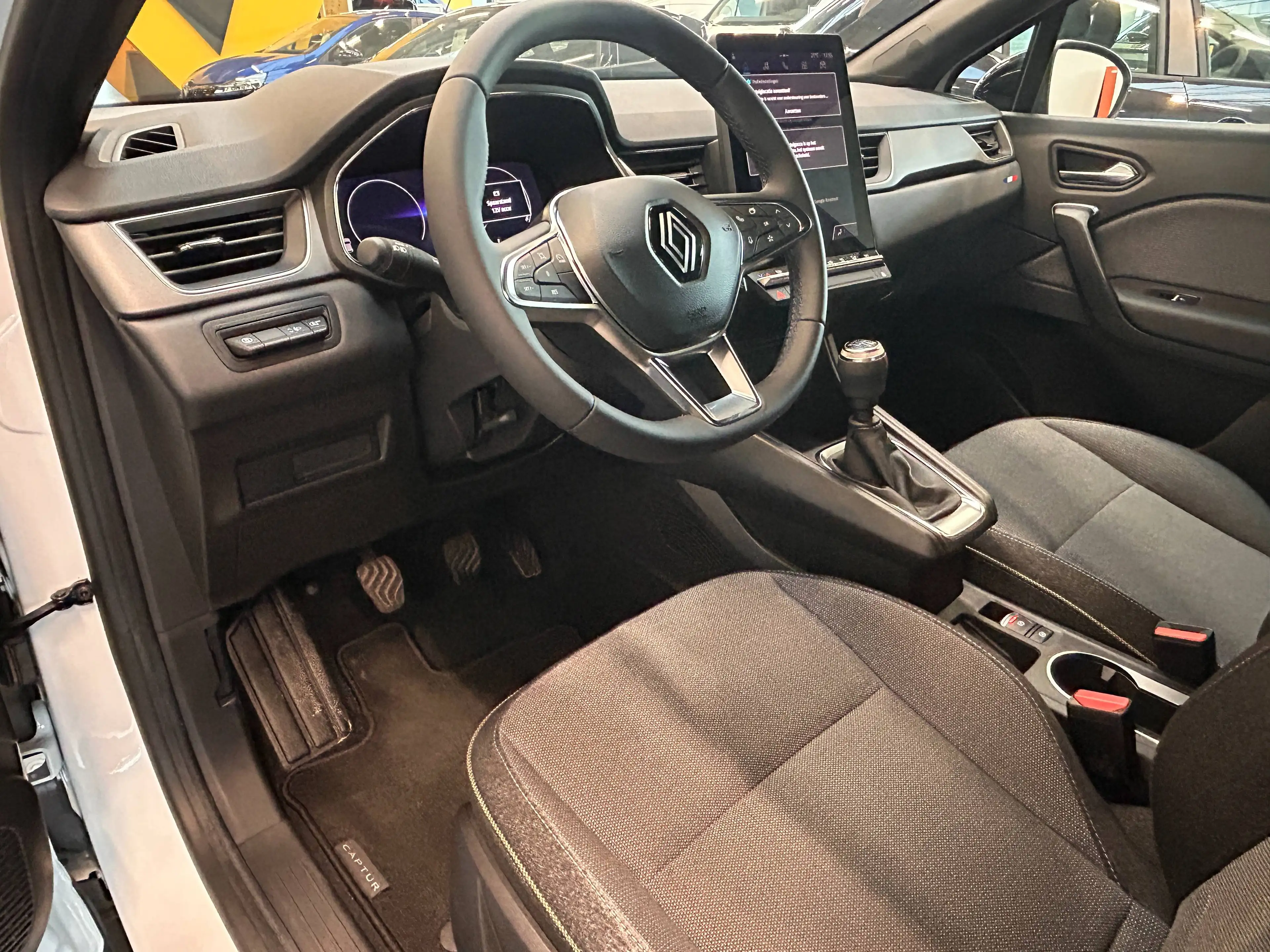 Renault Captur Captur 1.0 TCe Techno Techno — photo 5