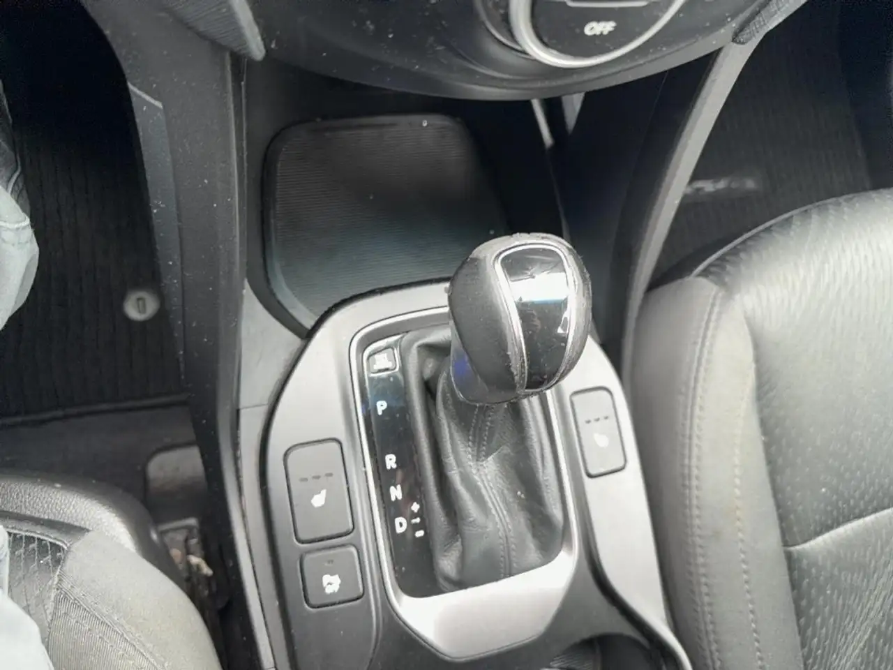 Hyundai SANTA FE снимка Hyundai SANTA FE