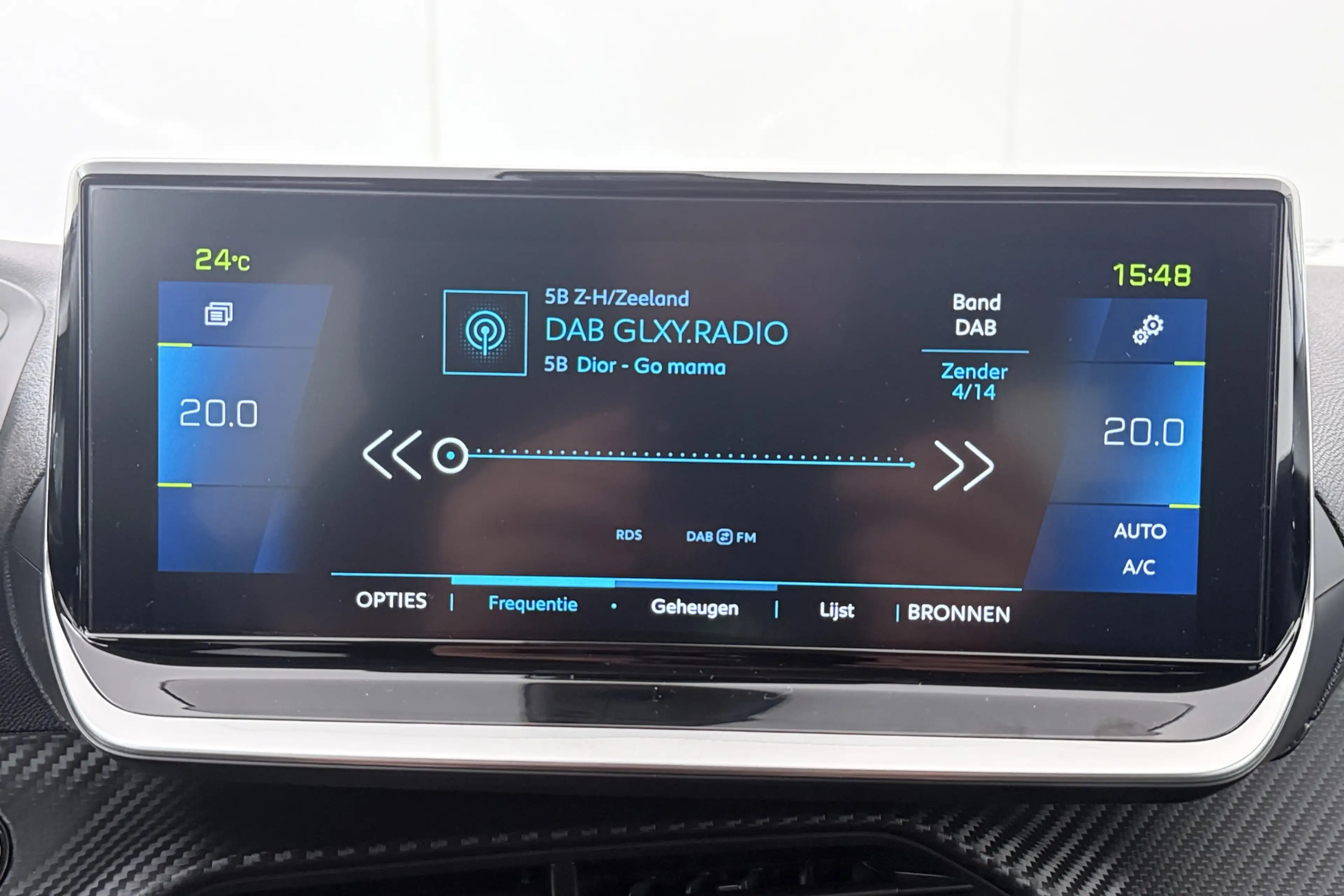 Peugeot e-208 EV Allure 50 kWh (93%SOH) Half-Leder Camera Climat — photo 22