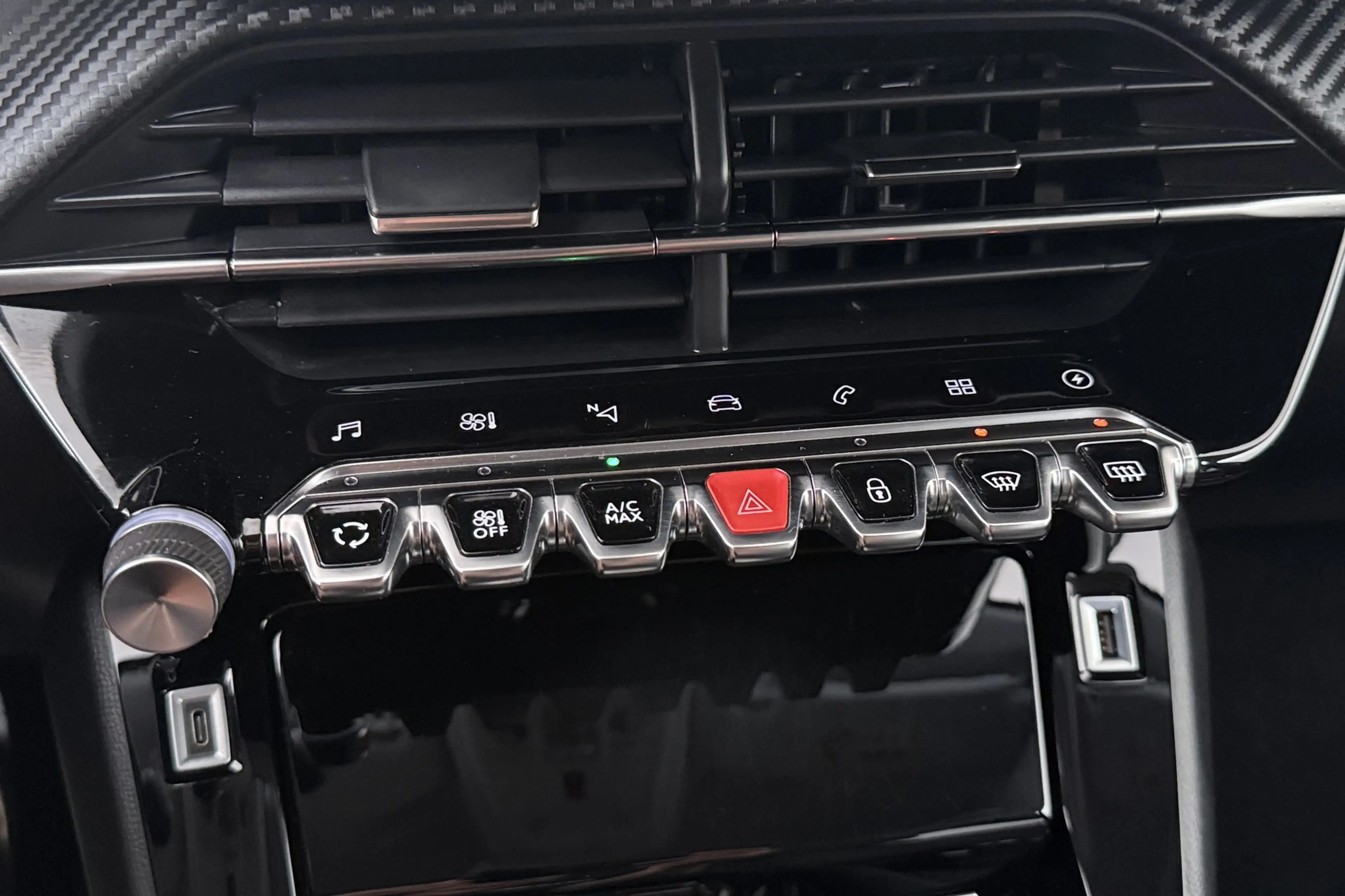 Peugeot e-208 EV Allure 50 kWh (93%SOH) Half-Leder Camera Climat — photo 28