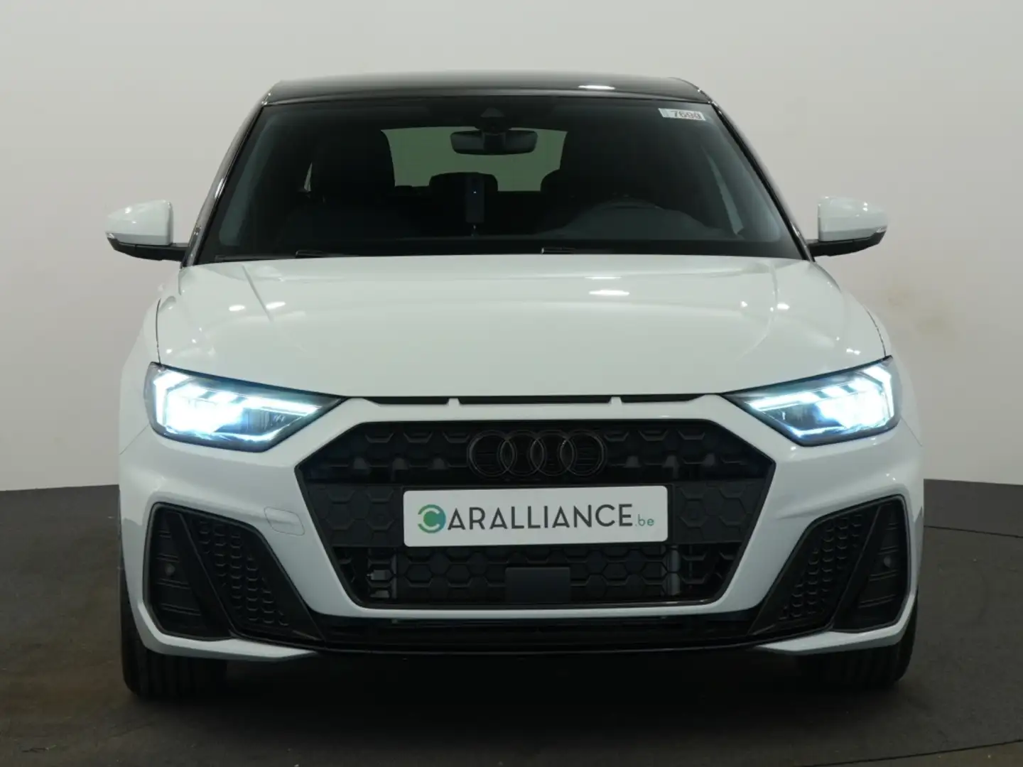 Audi A1 Sline 1.0TSI|NAVbyAPP|PDC|LED|SGS CH|SLine White - 2