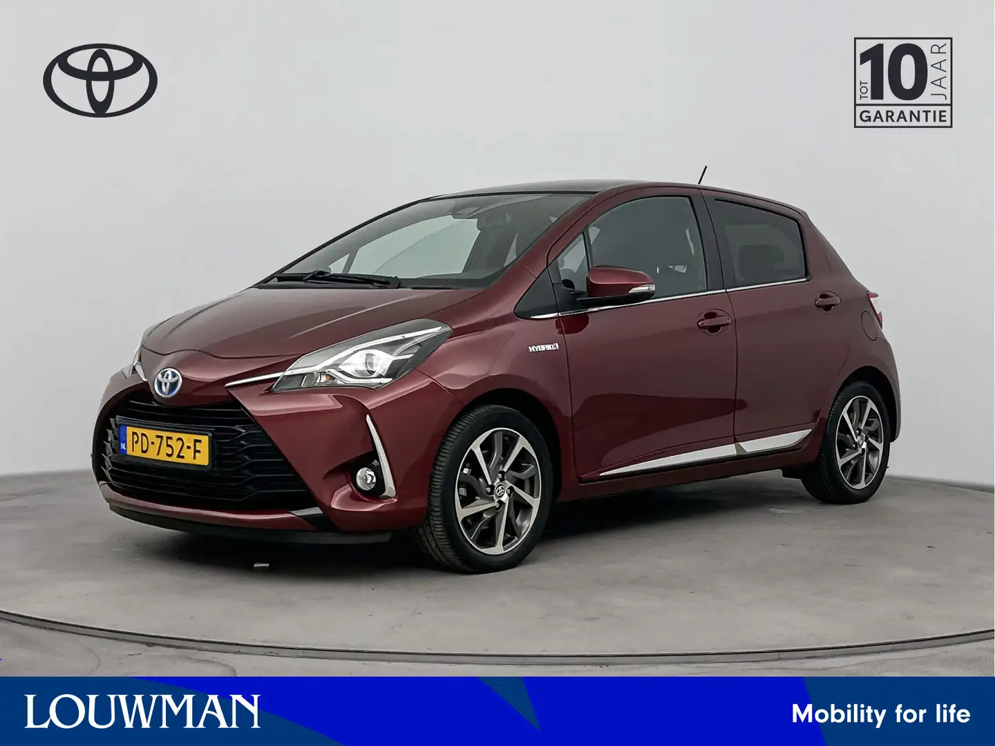 Toyota Yaris 1.5 Hybrid Executive | Panoramisch dak | Full map Rouge - 1