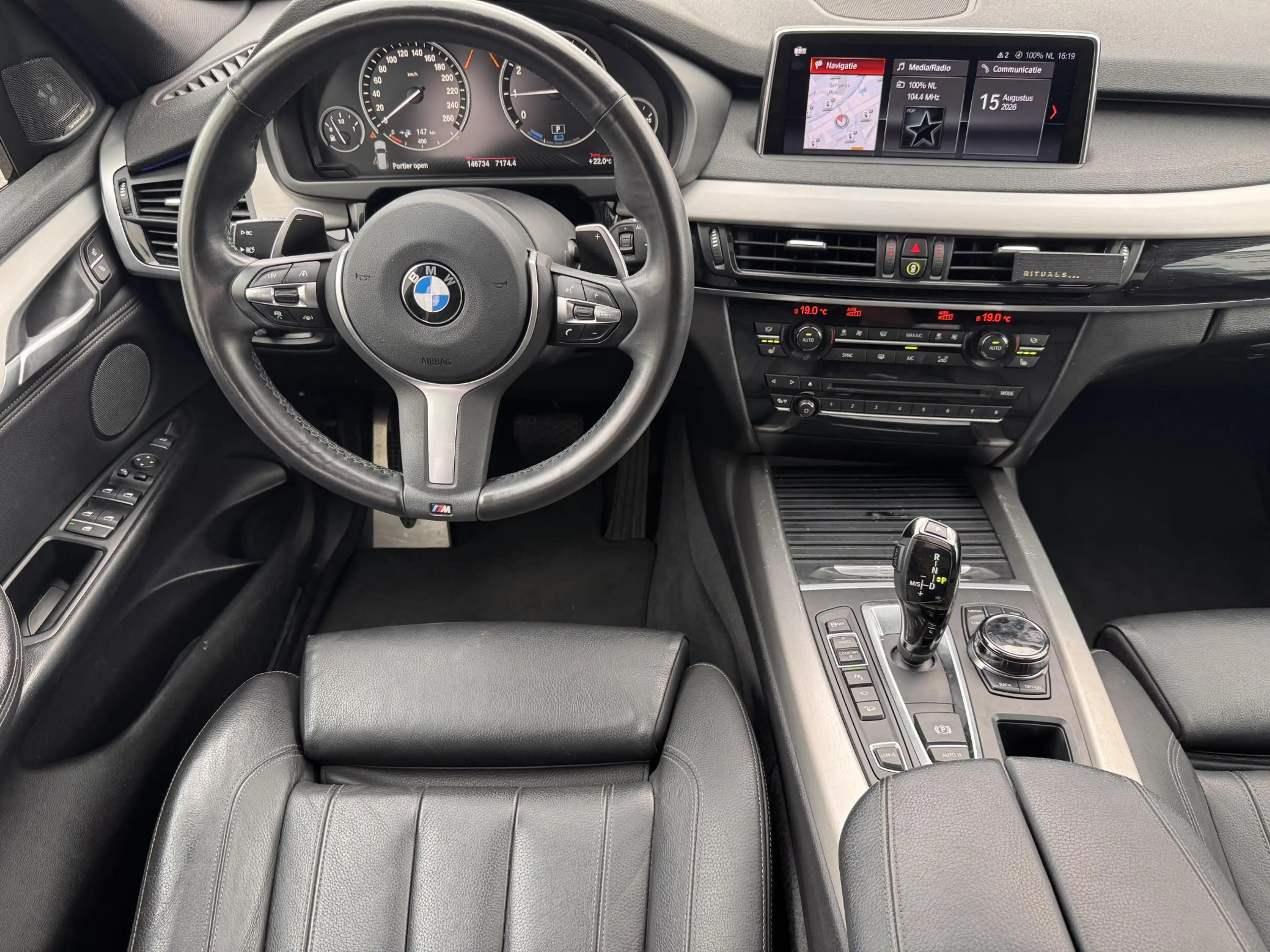 BMW X5 xDrive40e iPerformance M Sport Edition / Pano / Na — photo 12